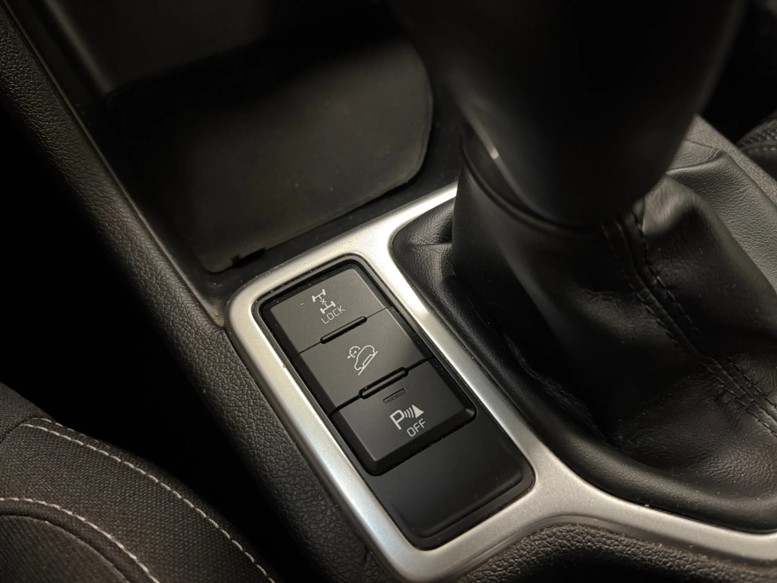 KIA SPORTAGE 1.6 MHEV BUSINESS 100KW (136CV) 4X4 - Foto 14