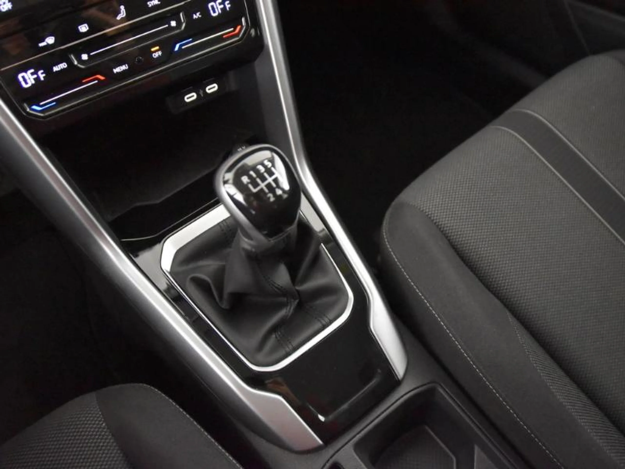 VOLKSWAGEN T ROC LIFE 1.0 TSI 81KW (110CV) - Foto 10