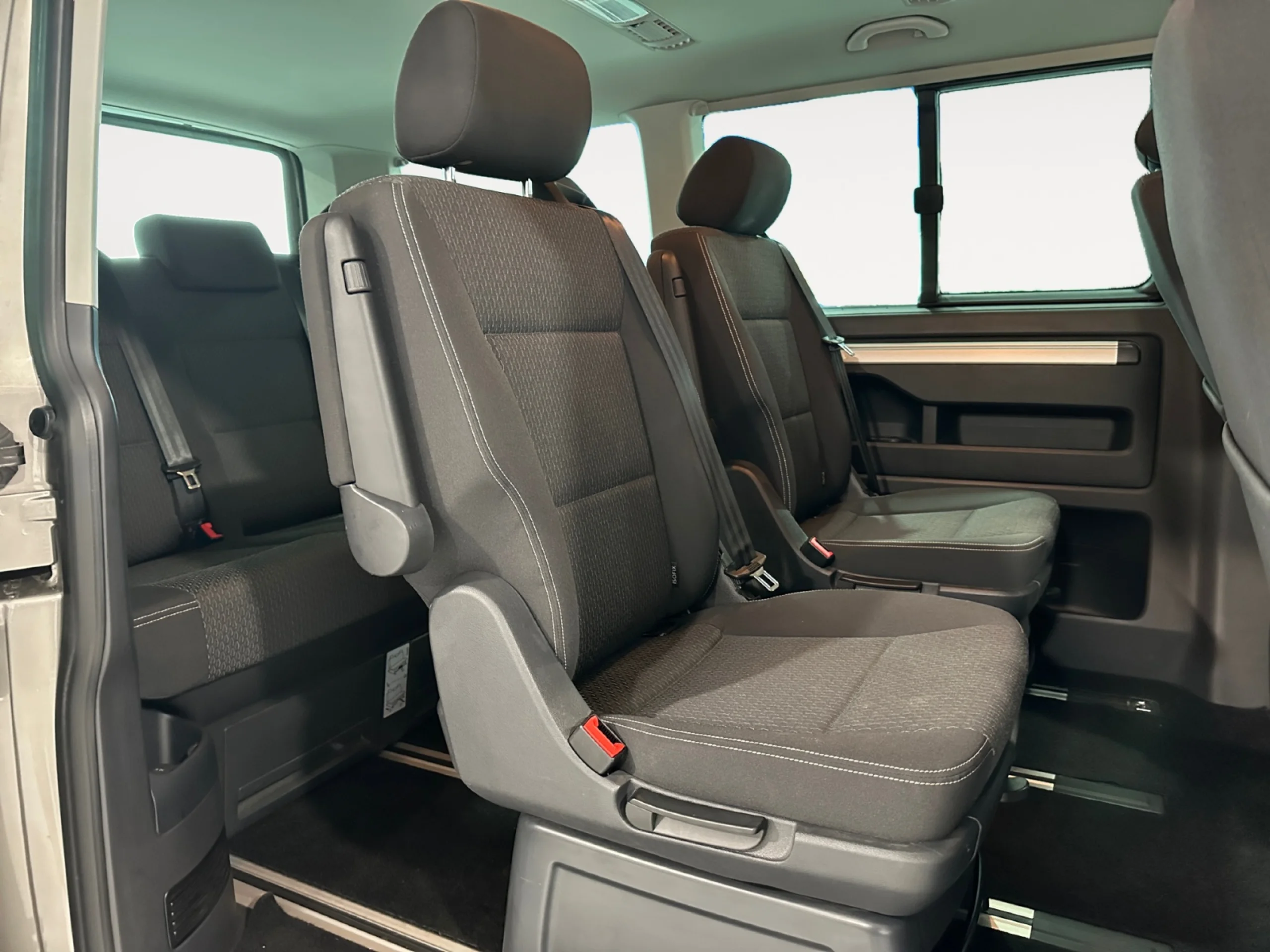 VOLKSWAGEN Multivan OUTDOOR CORTO 2.0 TDI 110KW BMT DSG - Foto 6