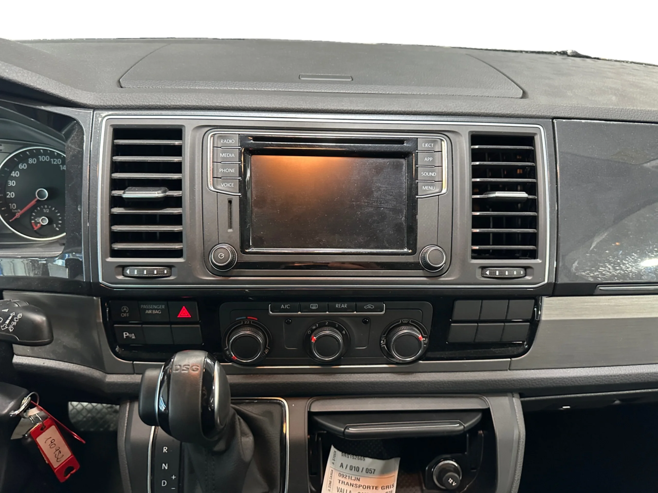 VOLKSWAGEN Multivan OUTDOOR CORTO 2.0 TDI 110KW BMT DSG - Foto 9