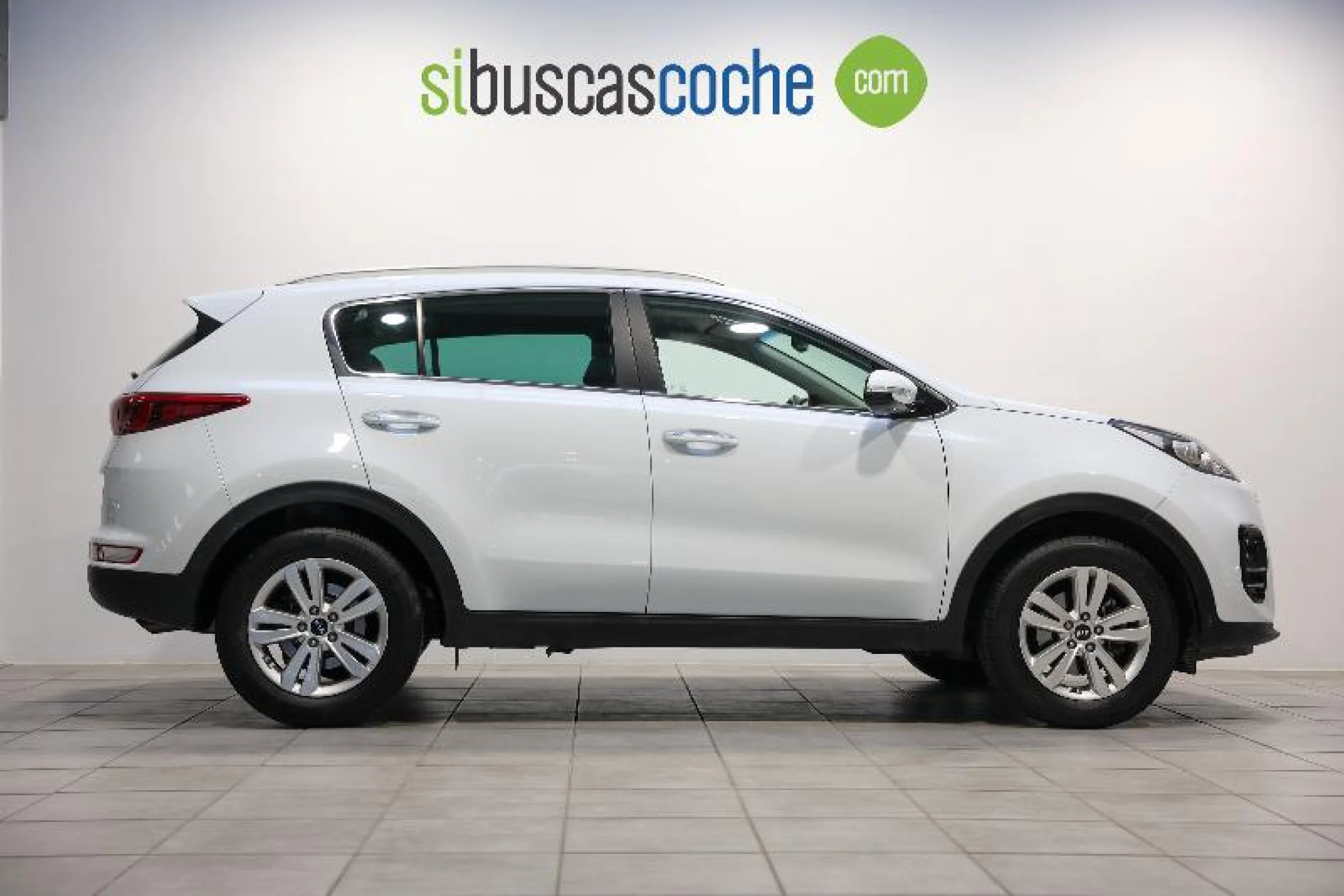 KIA SPORTAGE 1.6 GDI 97KW (132CV) DRIVE 4X2 - Foto 3