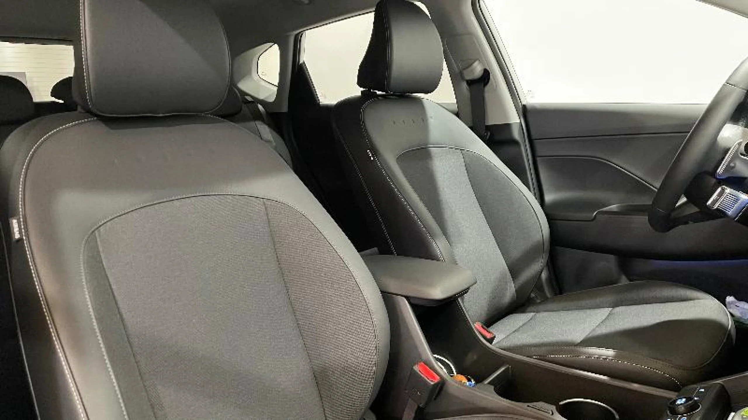 HYUNDAI KONA EV 150KW 65KWH TECNO 2C - Foto 14