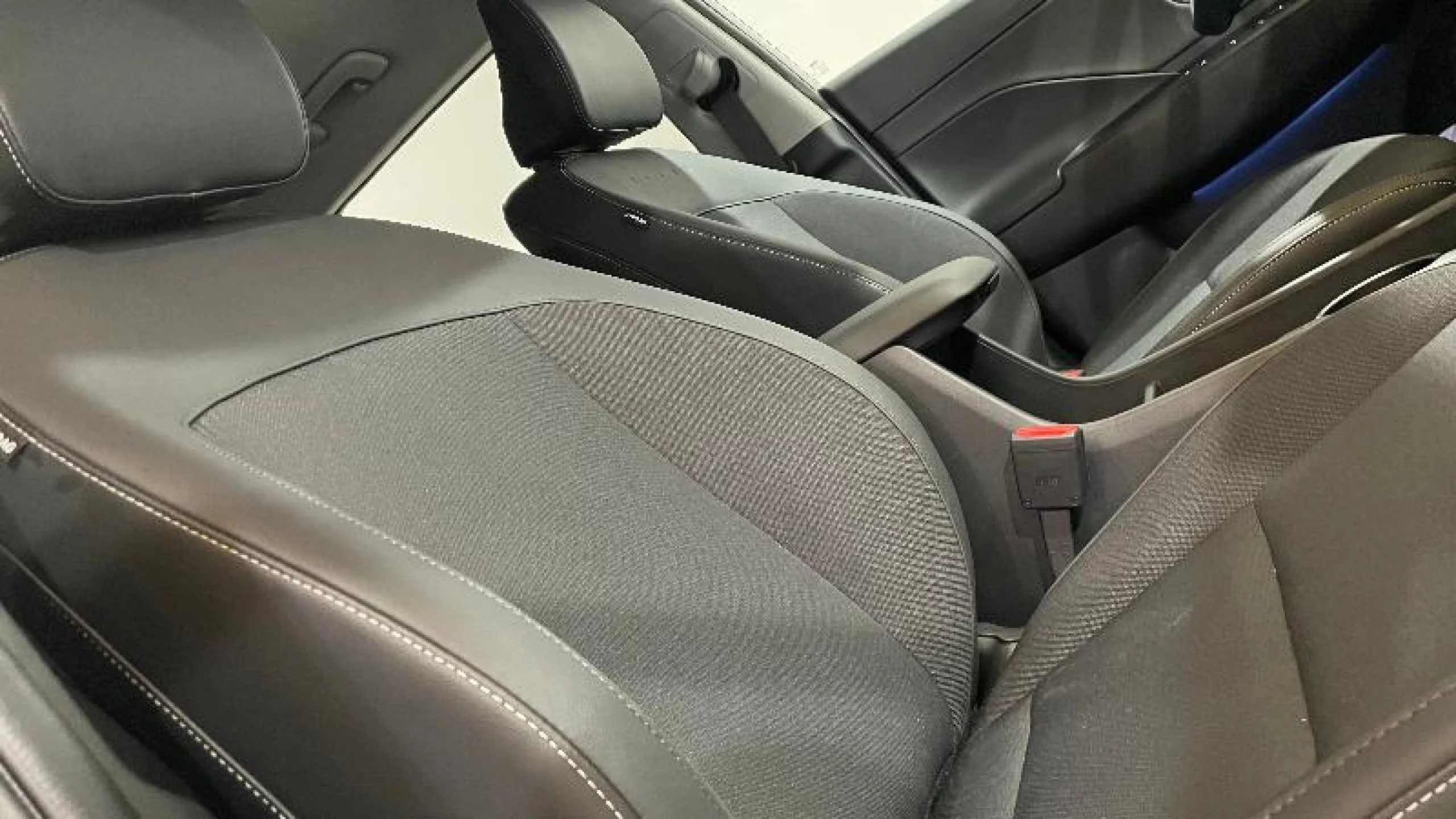 HYUNDAI KONA EV 150KW 65KWH TECNO 2C - Foto 15