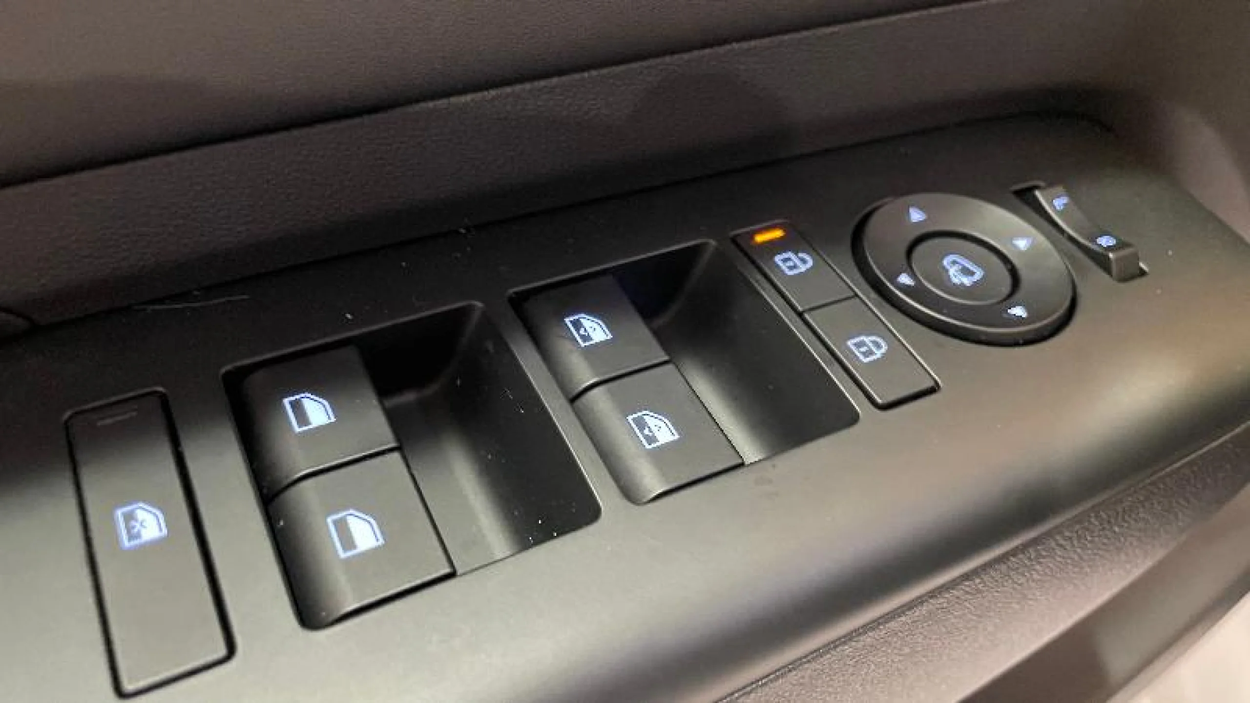 HYUNDAI KONA EV 150KW 65KWH TECNO 2C - Foto 19