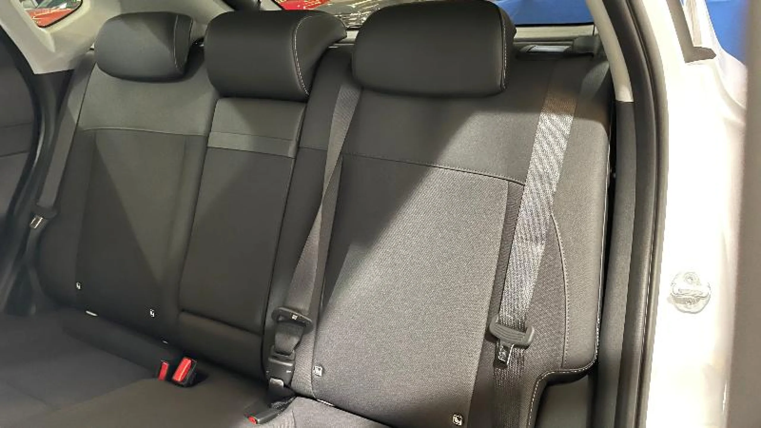 HYUNDAI KONA EV 150KW 65KWH TECNO 2C - Foto 26