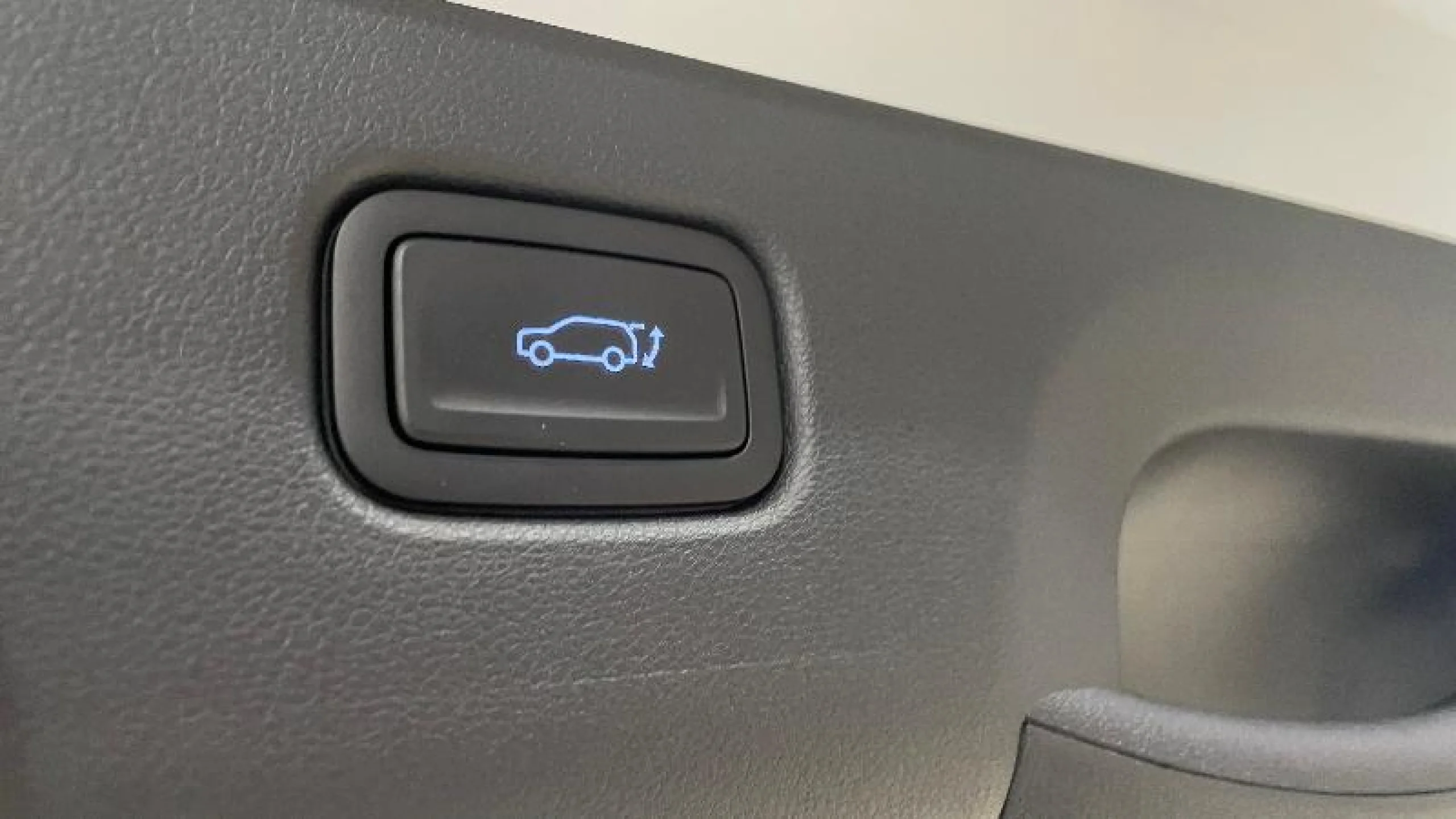 HYUNDAI KONA EV 150KW 65KWH TECNO 2C - Foto 28