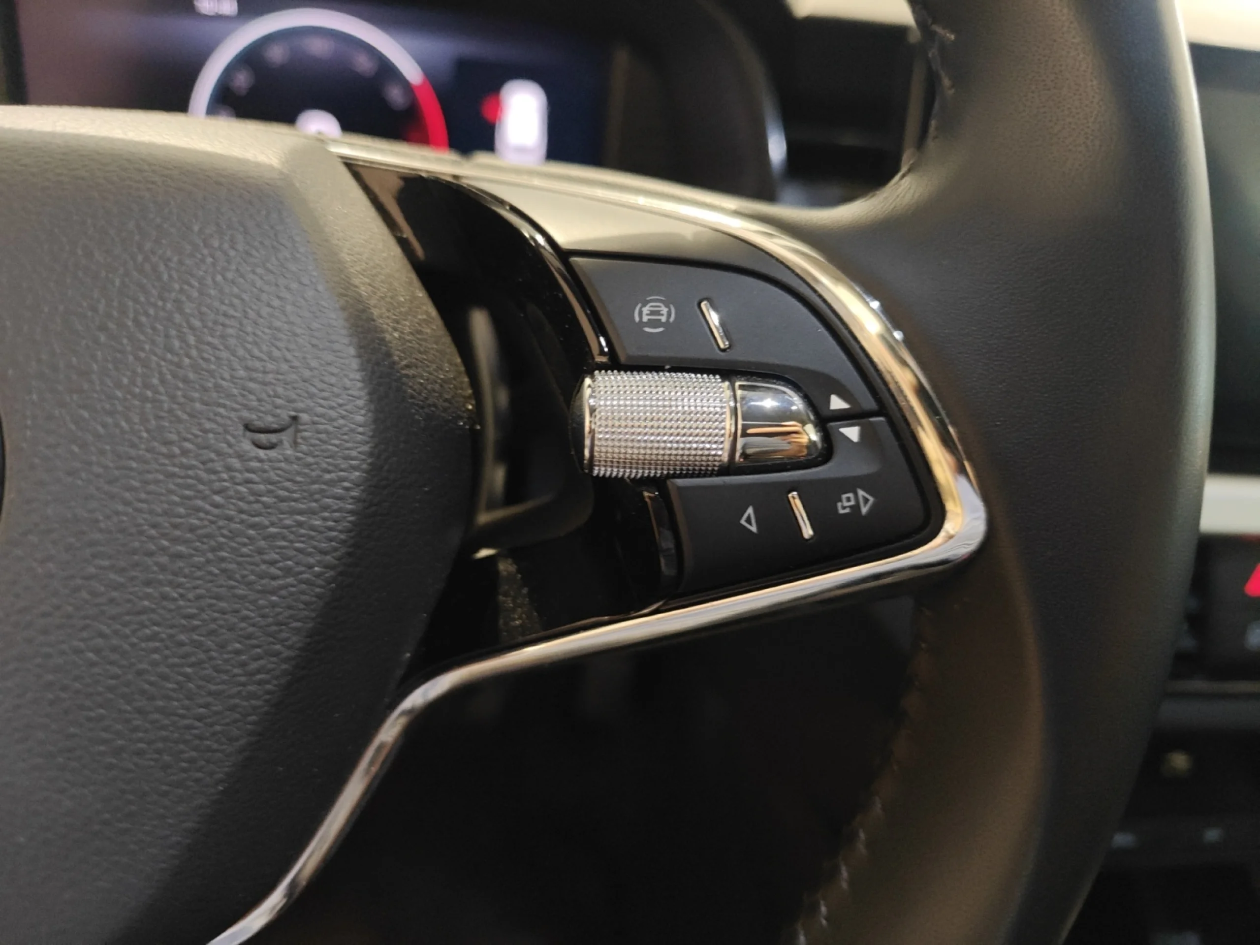 SKODA KAMIQ 1.0 TSI 81KW (110CV) AMBITION - Foto 10