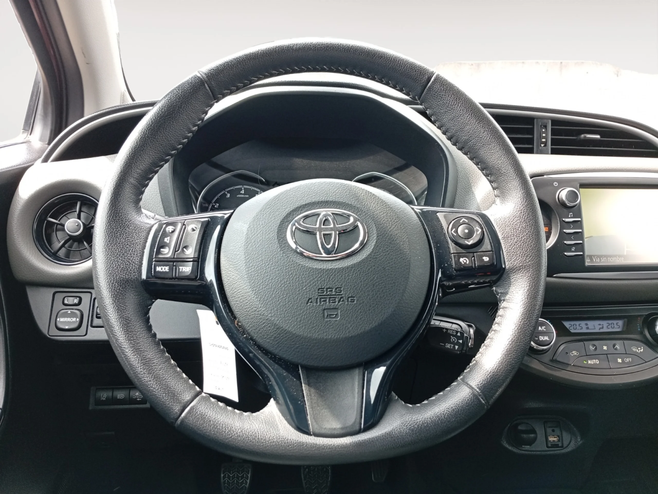 TOYOTA Yaris 1.5 110 ACTIVE TECH - Foto 11