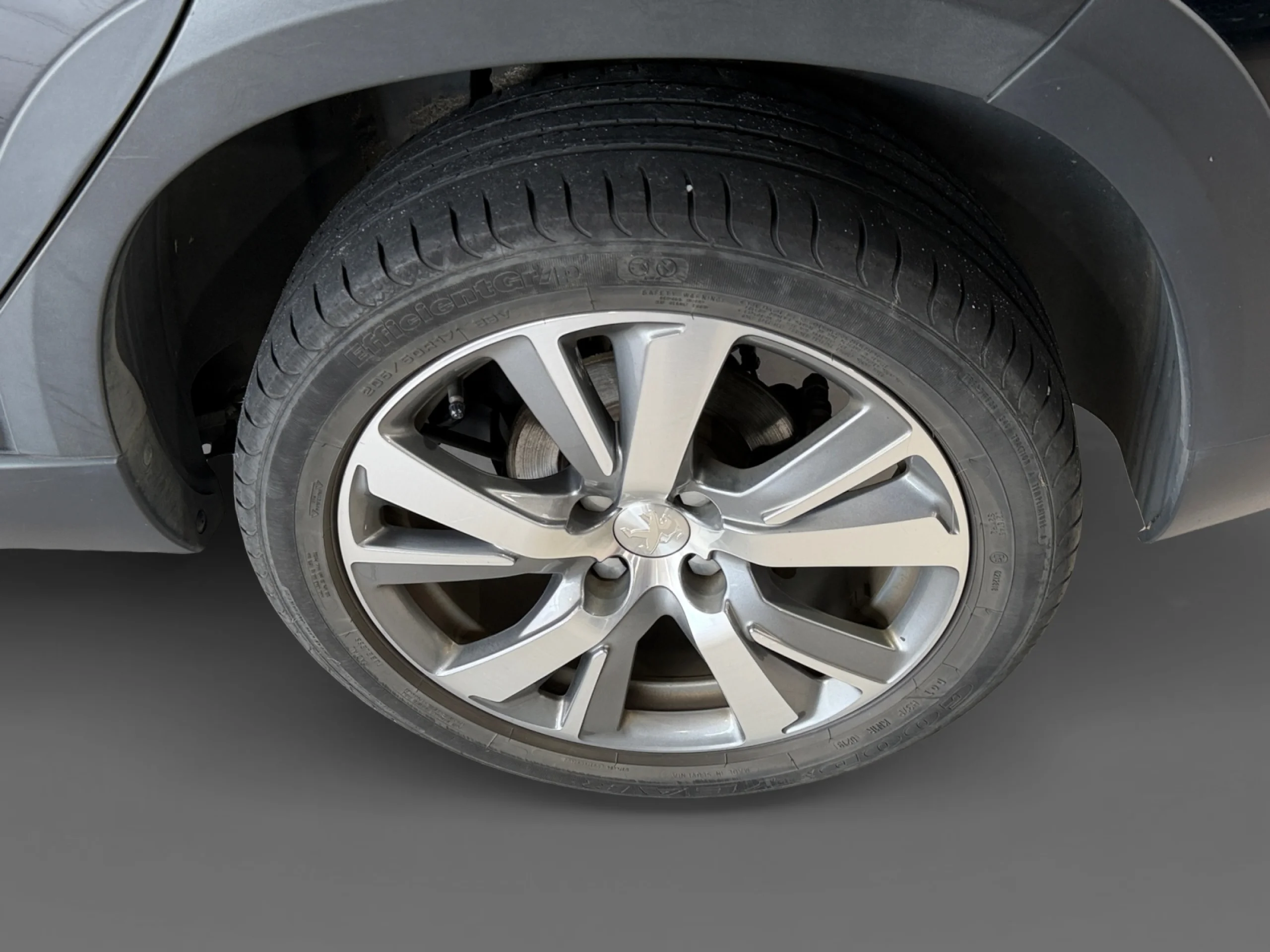 PEUGEOT 2008 ALLURE BLUEHDI 100 S&S - Foto 8