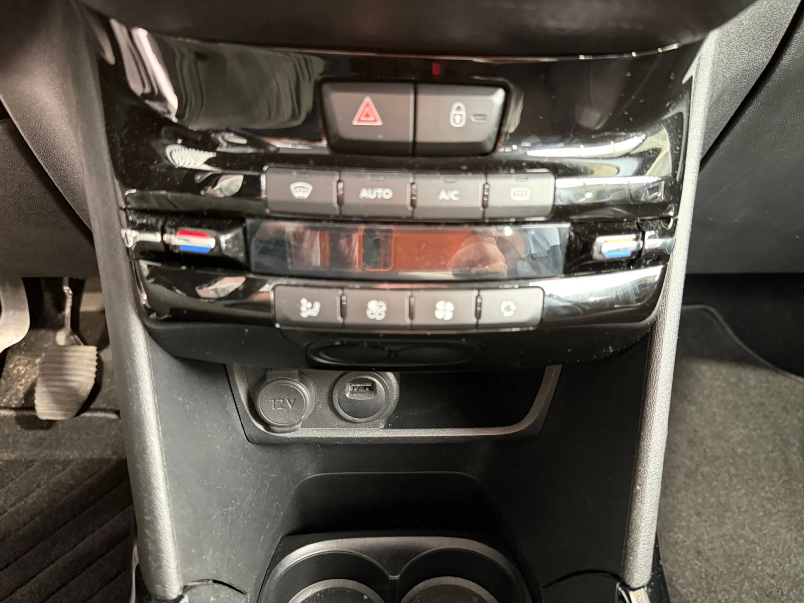 PEUGEOT 2008 ALLURE BLUEHDI 100 S&S - Foto 15