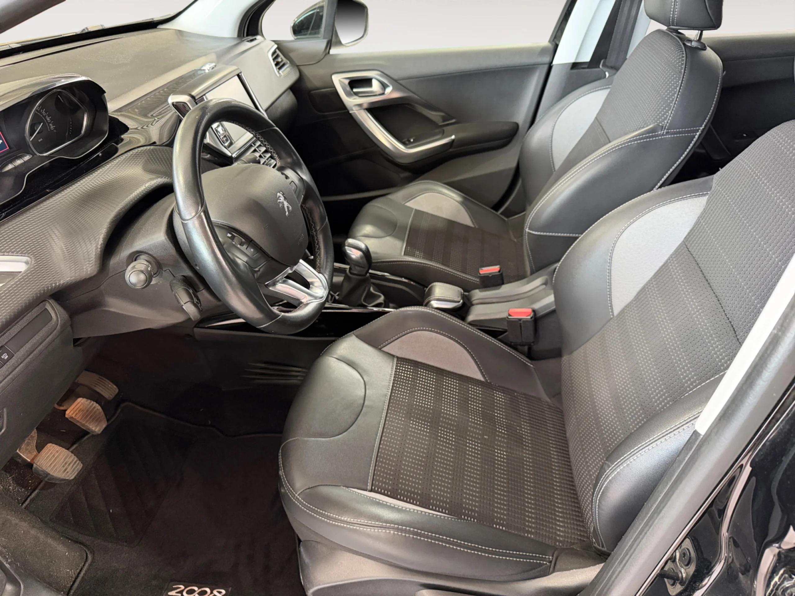 PEUGEOT 2008 ALLURE BLUEHDI 100 S&S - Foto 23