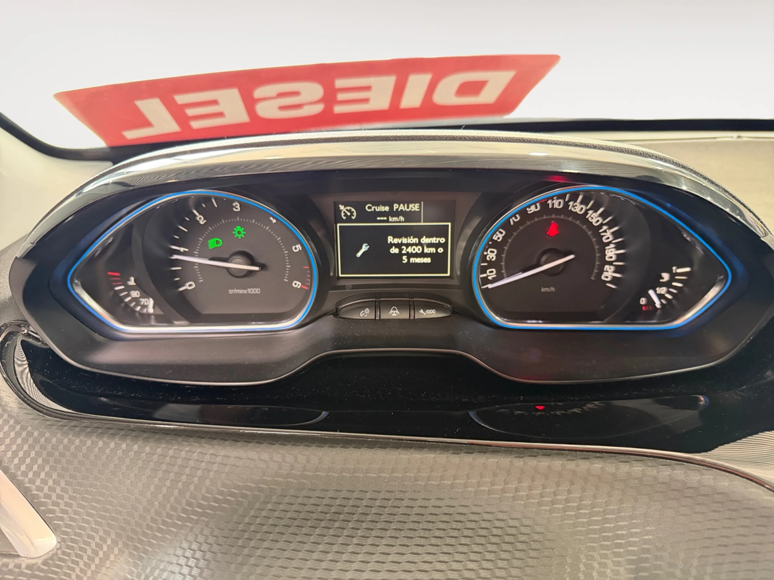 PEUGEOT 2008 ALLURE BLUEHDI 100 S&S - Foto 26