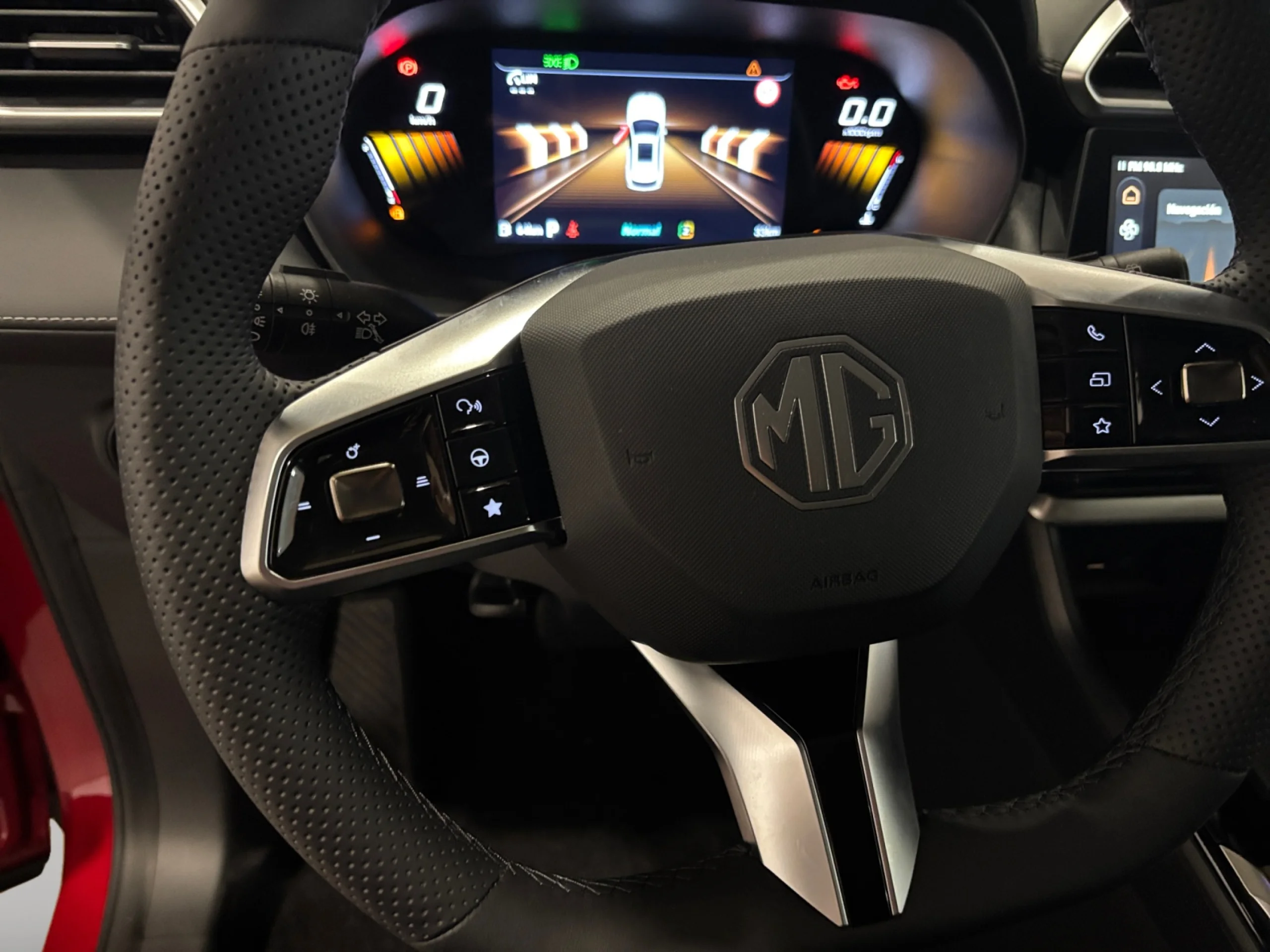 MG Zs LUXURY - Foto 12