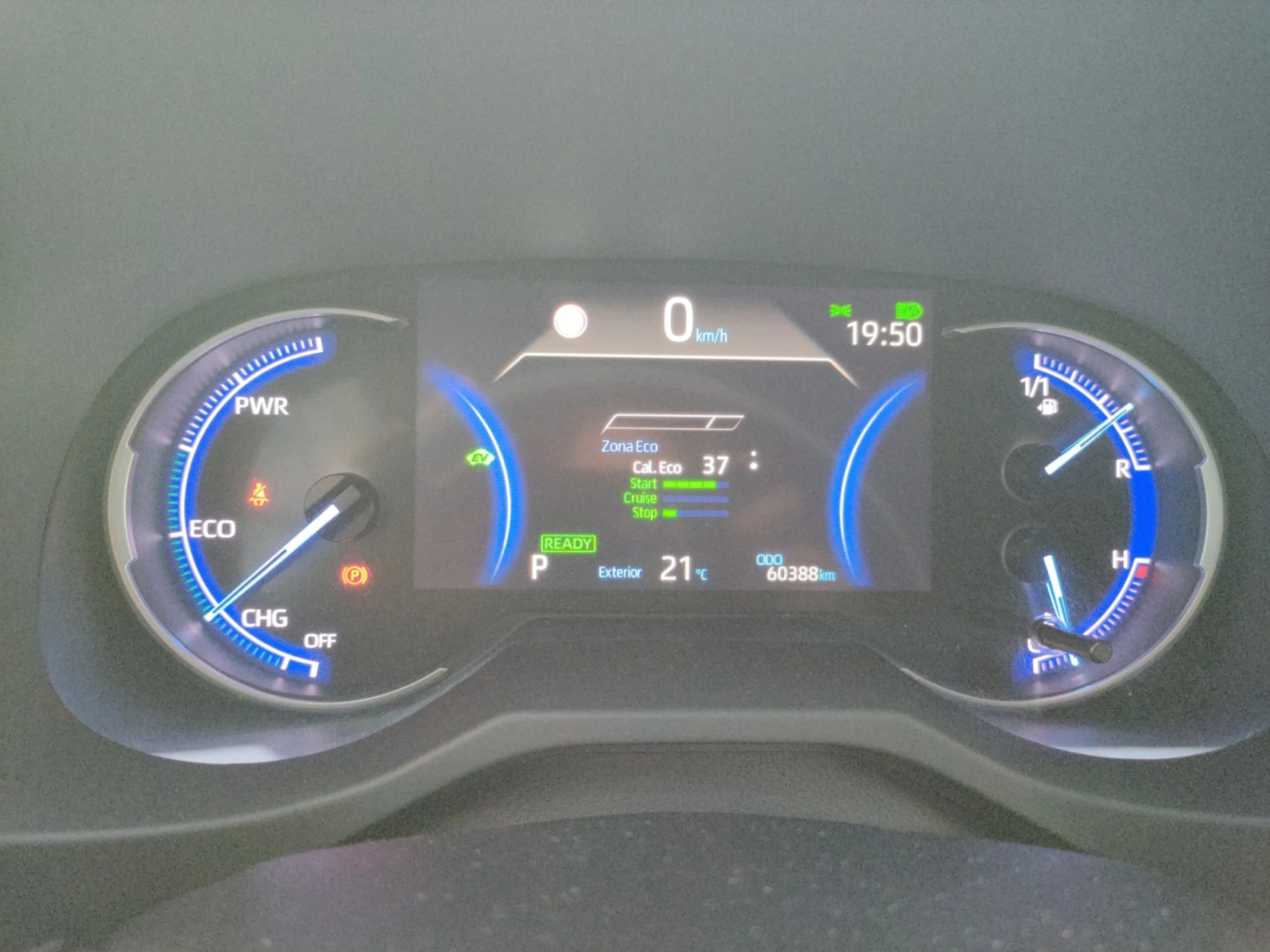 TOYOTA Rav4 2.5L 220H ADVANCE PLUS 4WD - Foto 10