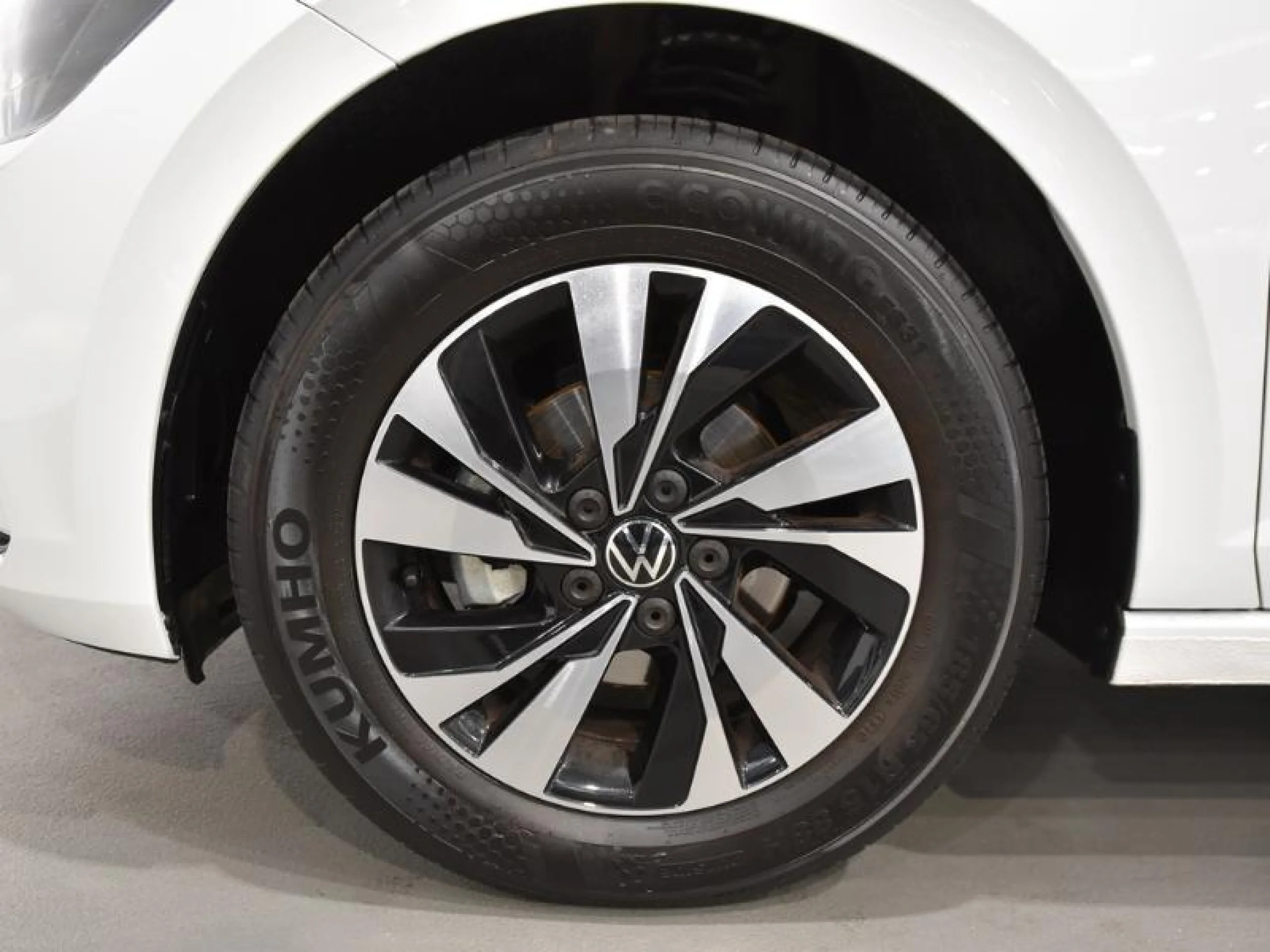 VOLKSWAGEN POLO ADVANCE 1.0 TSI 70KW (95CV) - Foto 8