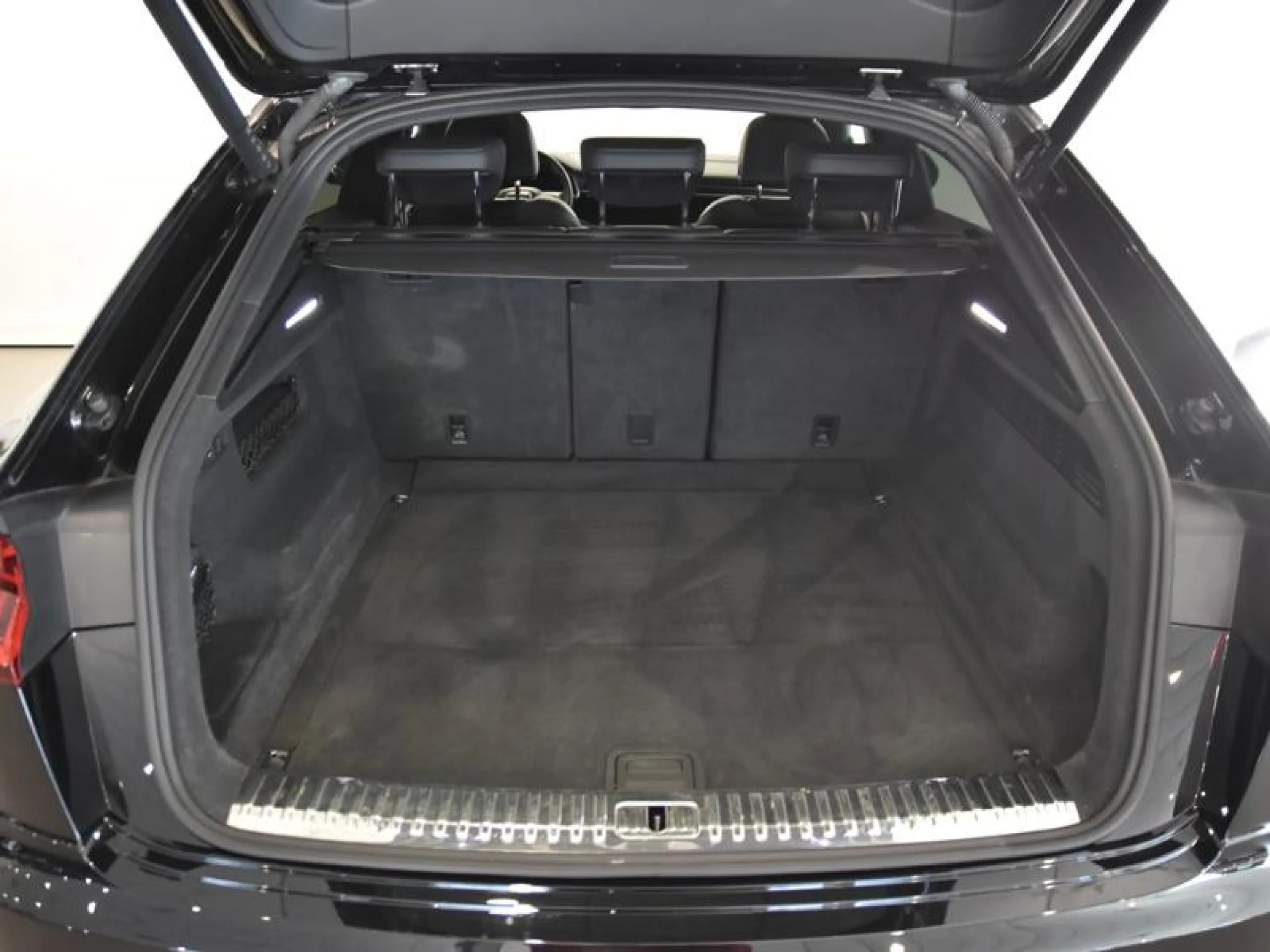 AUDI Q8 50 TDI 210KW (286CV) QUATTRO TIPTRONIC - Foto 7