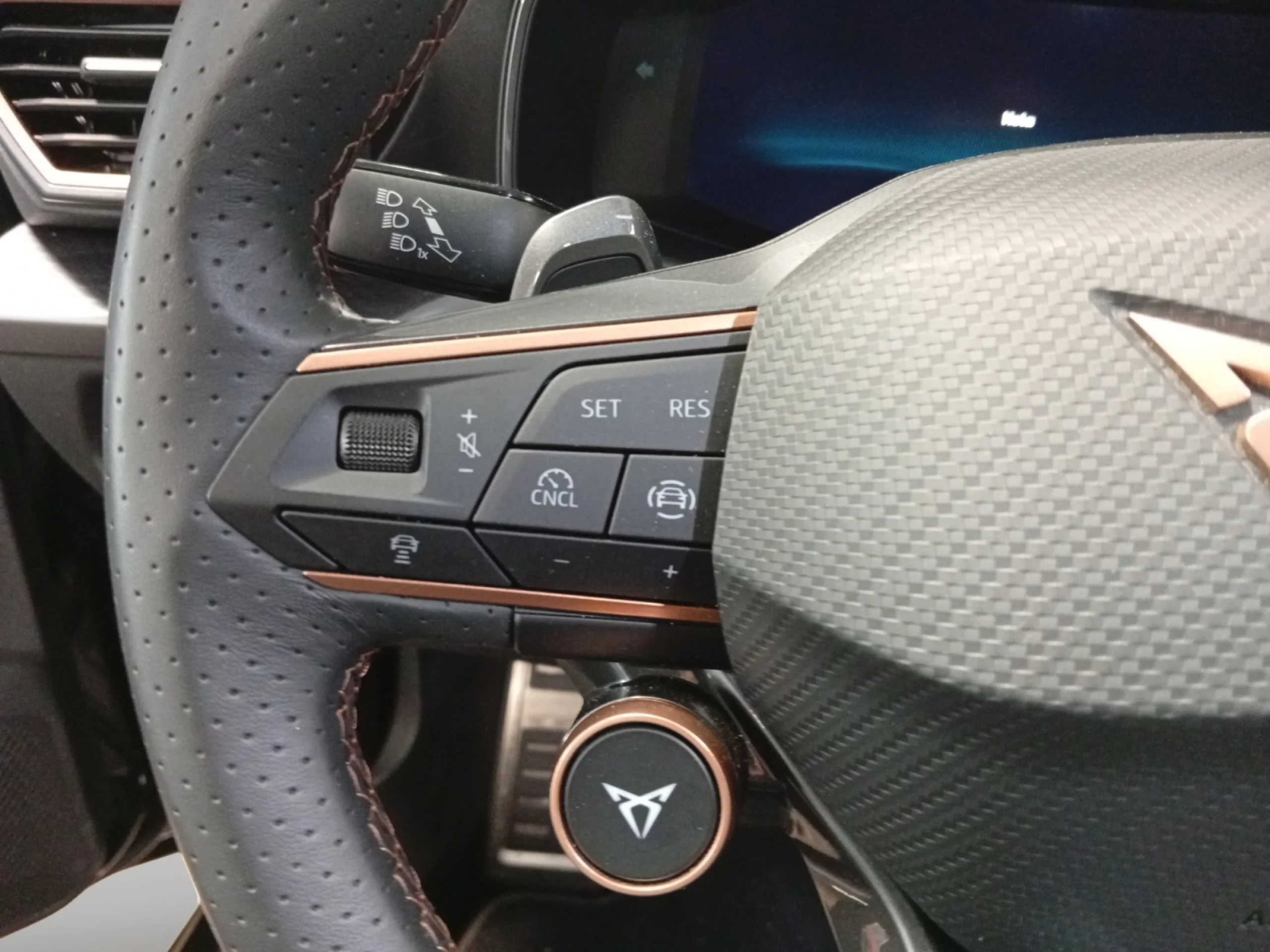 CUPRA LEON 1.5 ETSI 110KW (150CV) DSG - Foto 11