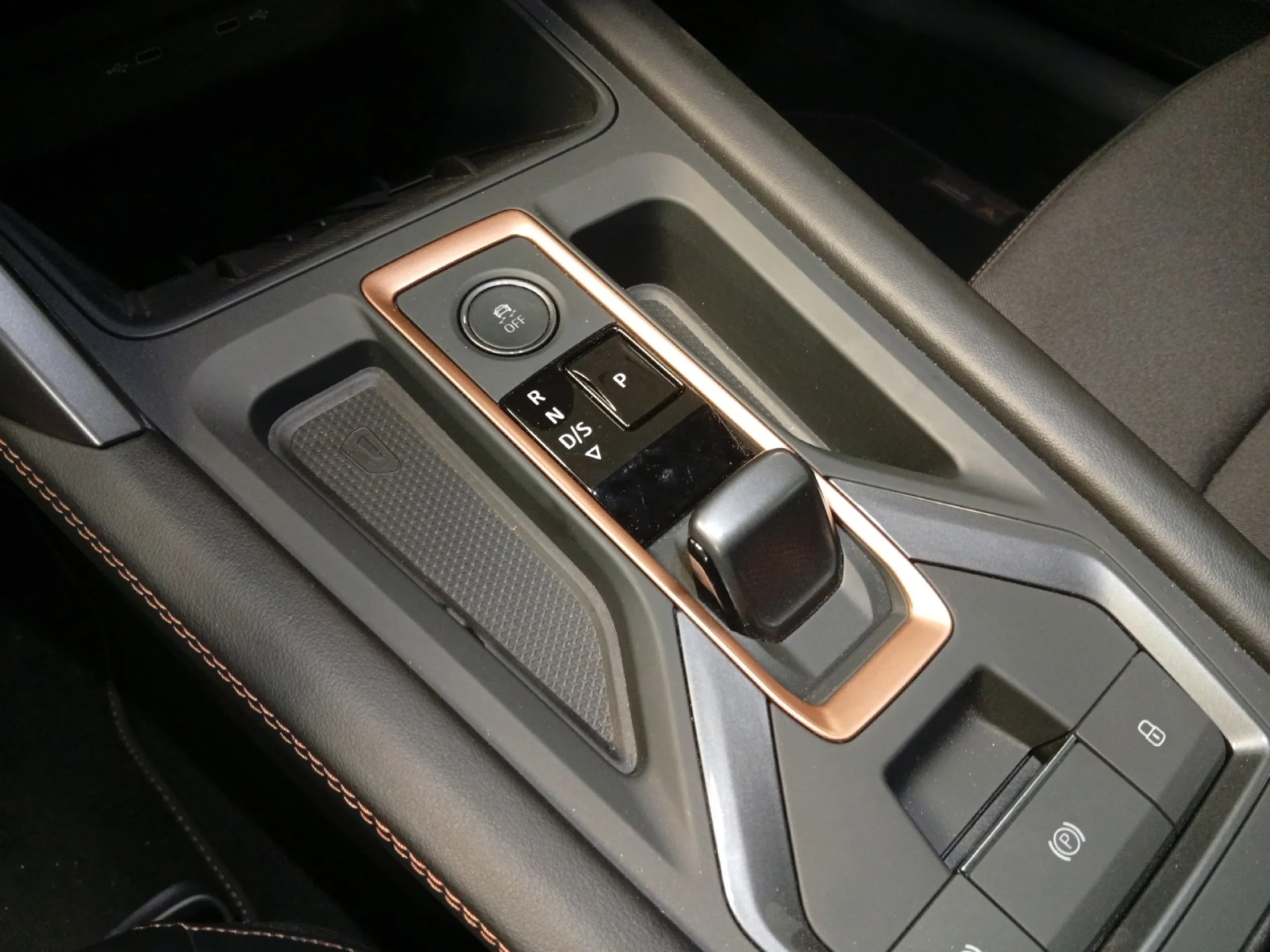 CUPRA LEON 1.5 ETSI 110KW (150CV) DSG - Foto 14