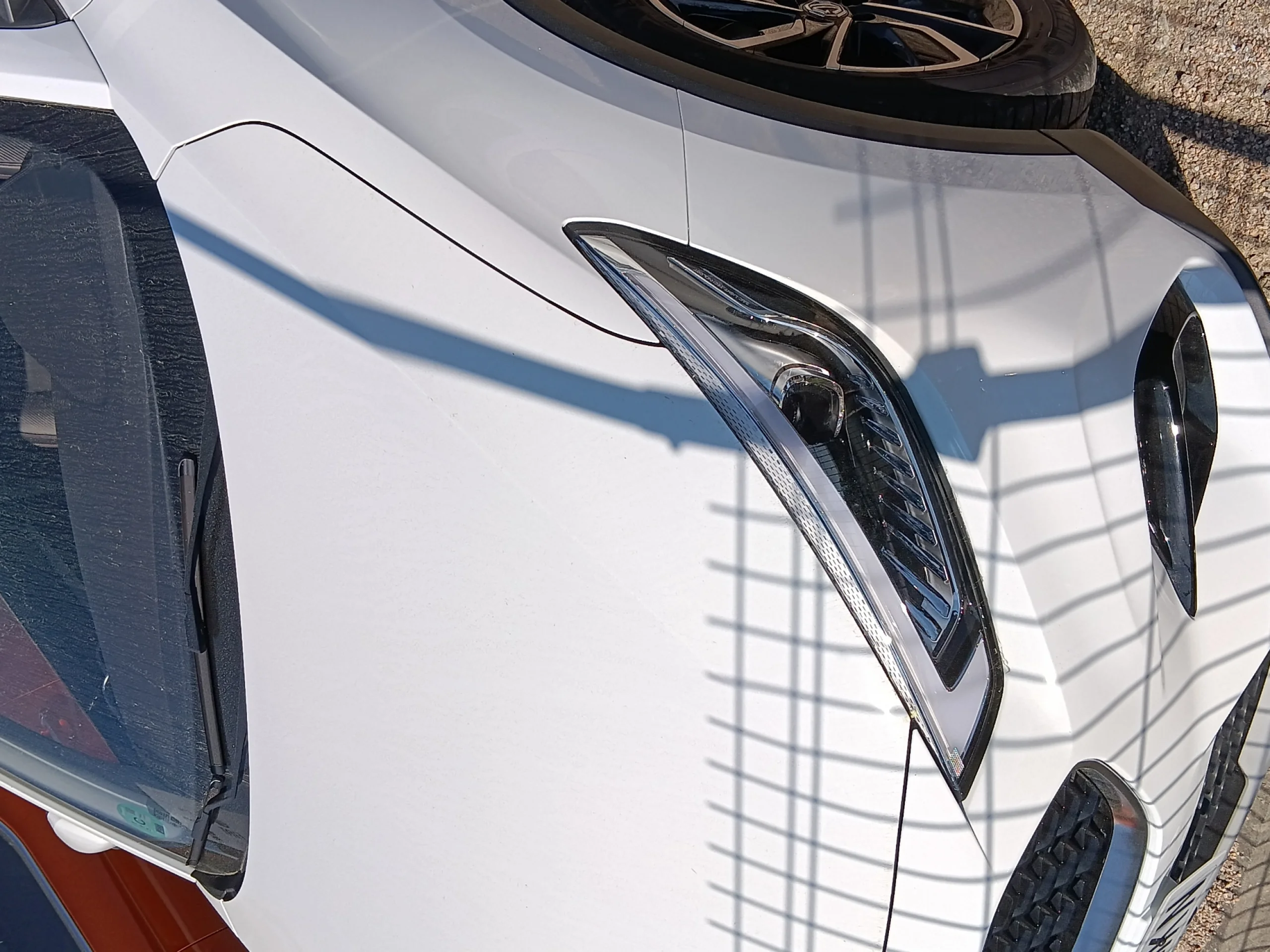 MG Zs 1.0T LUXURY - Foto 16