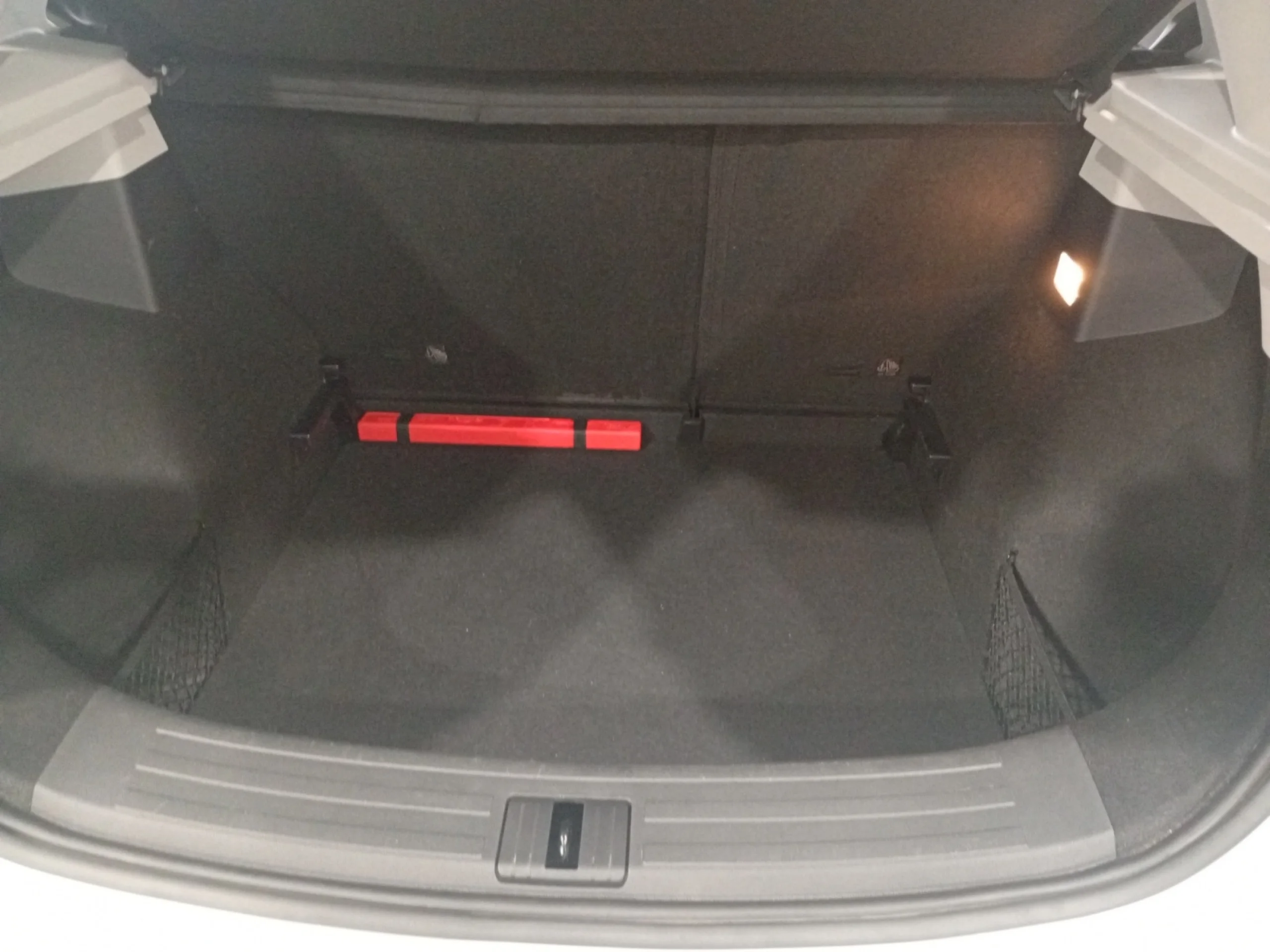 MG Zs 1.0T LUXURY - Foto 8