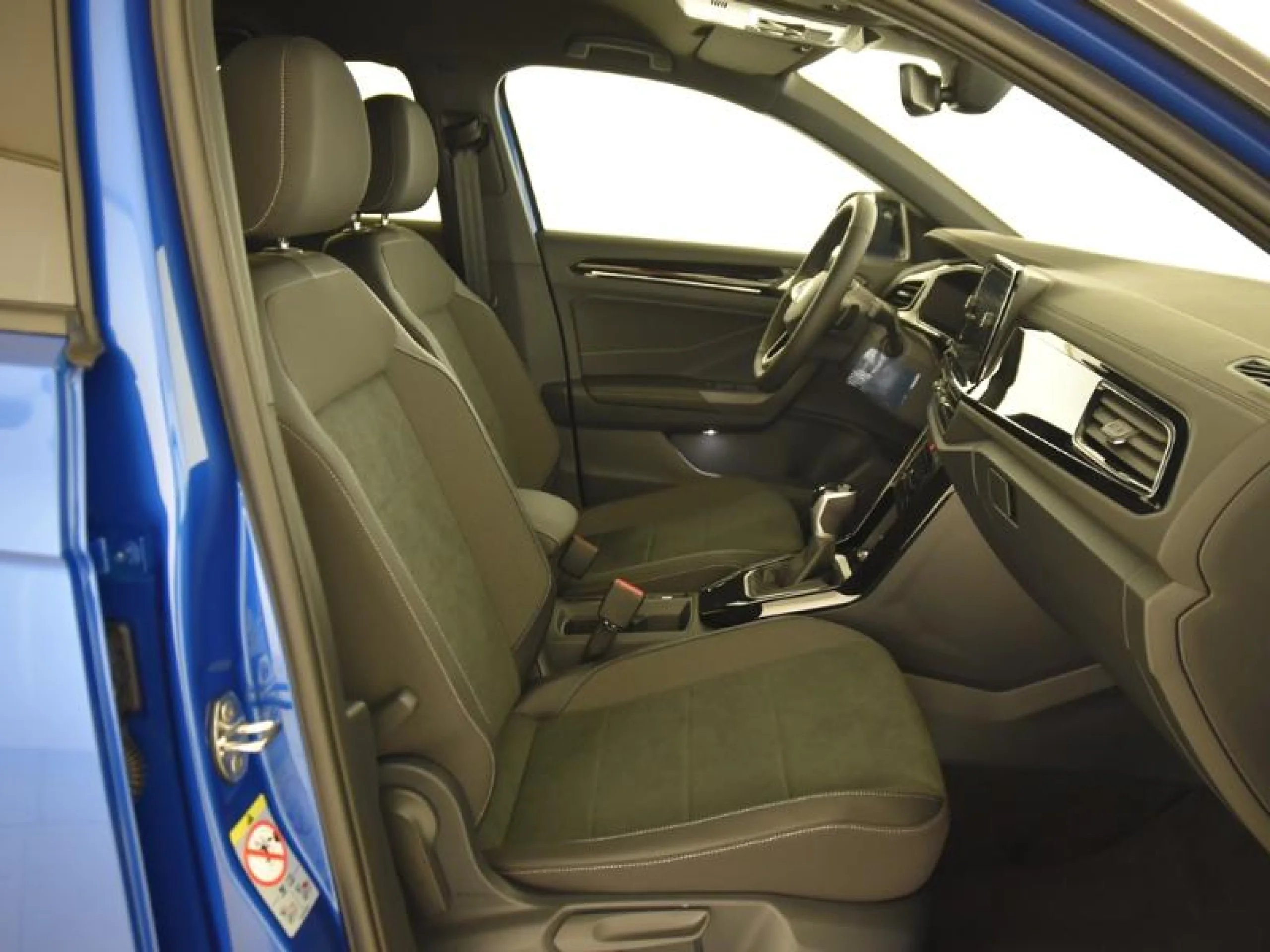 VOLKSWAGEN T ROC T ROC DARK LINE 1.5 TSI 110 KW (150 CV)  AUTOMÁTICO DSG 7 VEL. - Foto 5