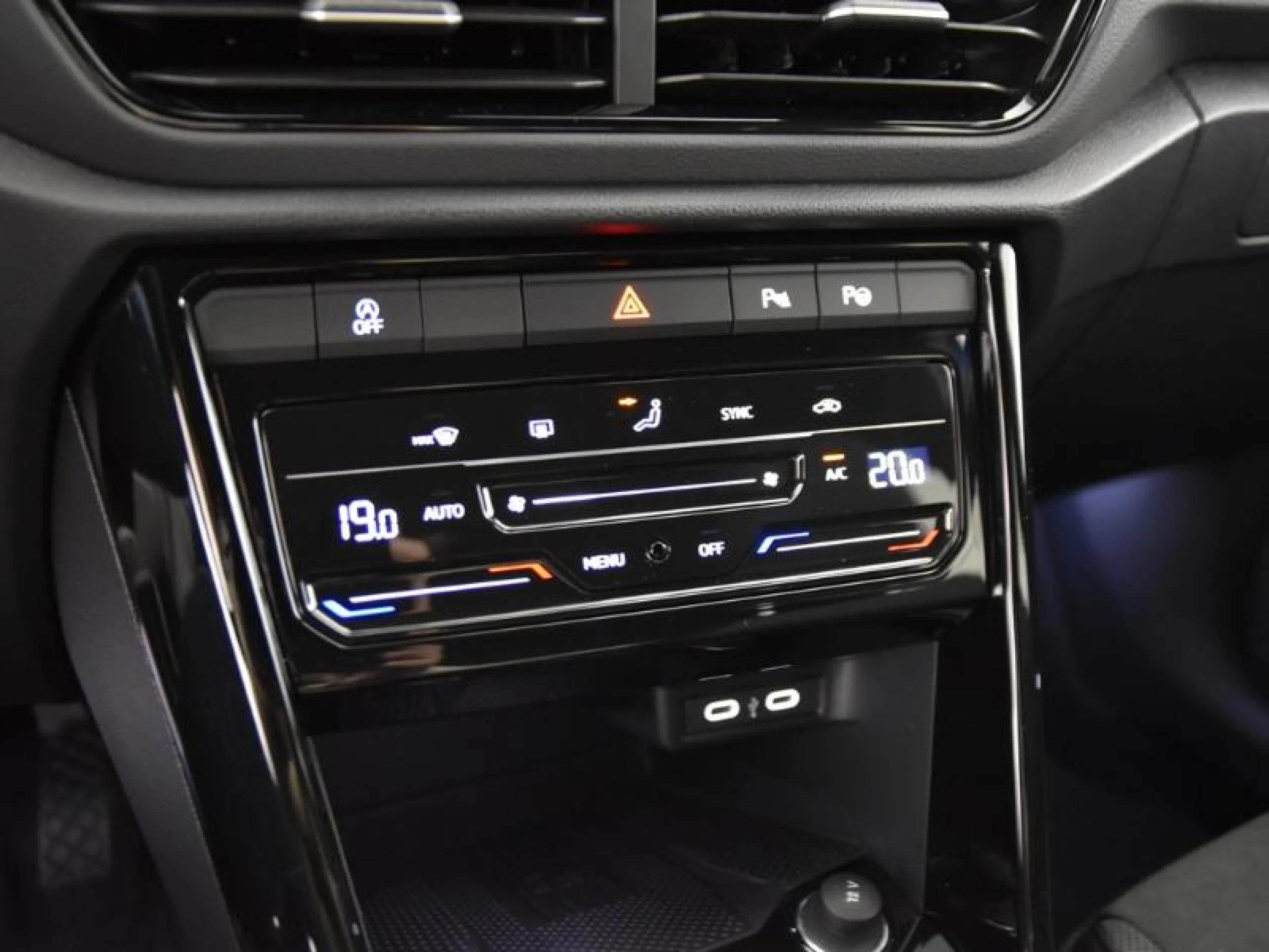 VOLKSWAGEN T ROC T ROC DARK LINE 1.5 TSI 110 KW (150 CV)  AUTOMÁTICO DSG 7 VEL. - Foto 11