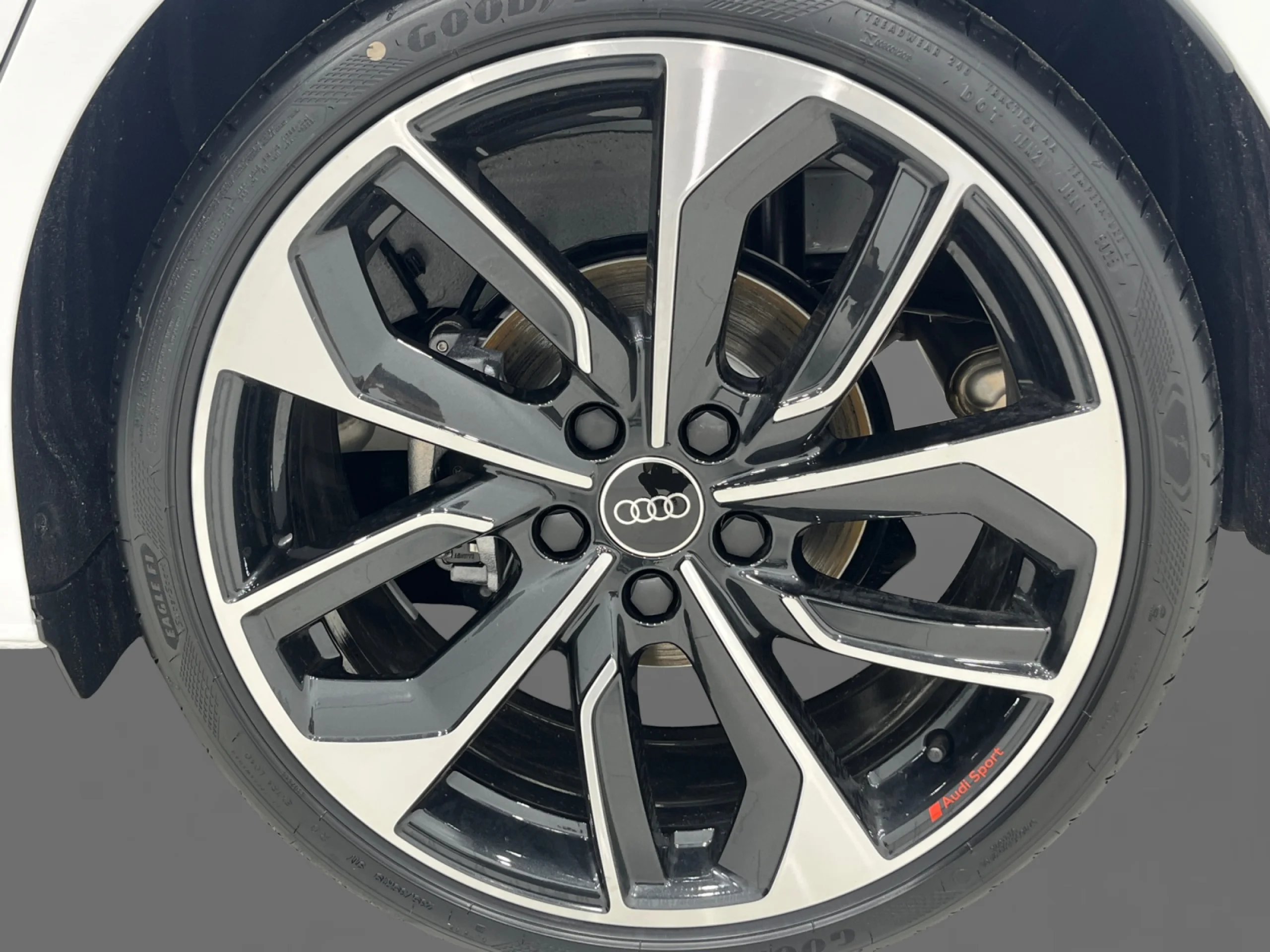 AUDI A3 SEDAN BLACK LINE TFSI 110KW S TRONIC - Foto 8