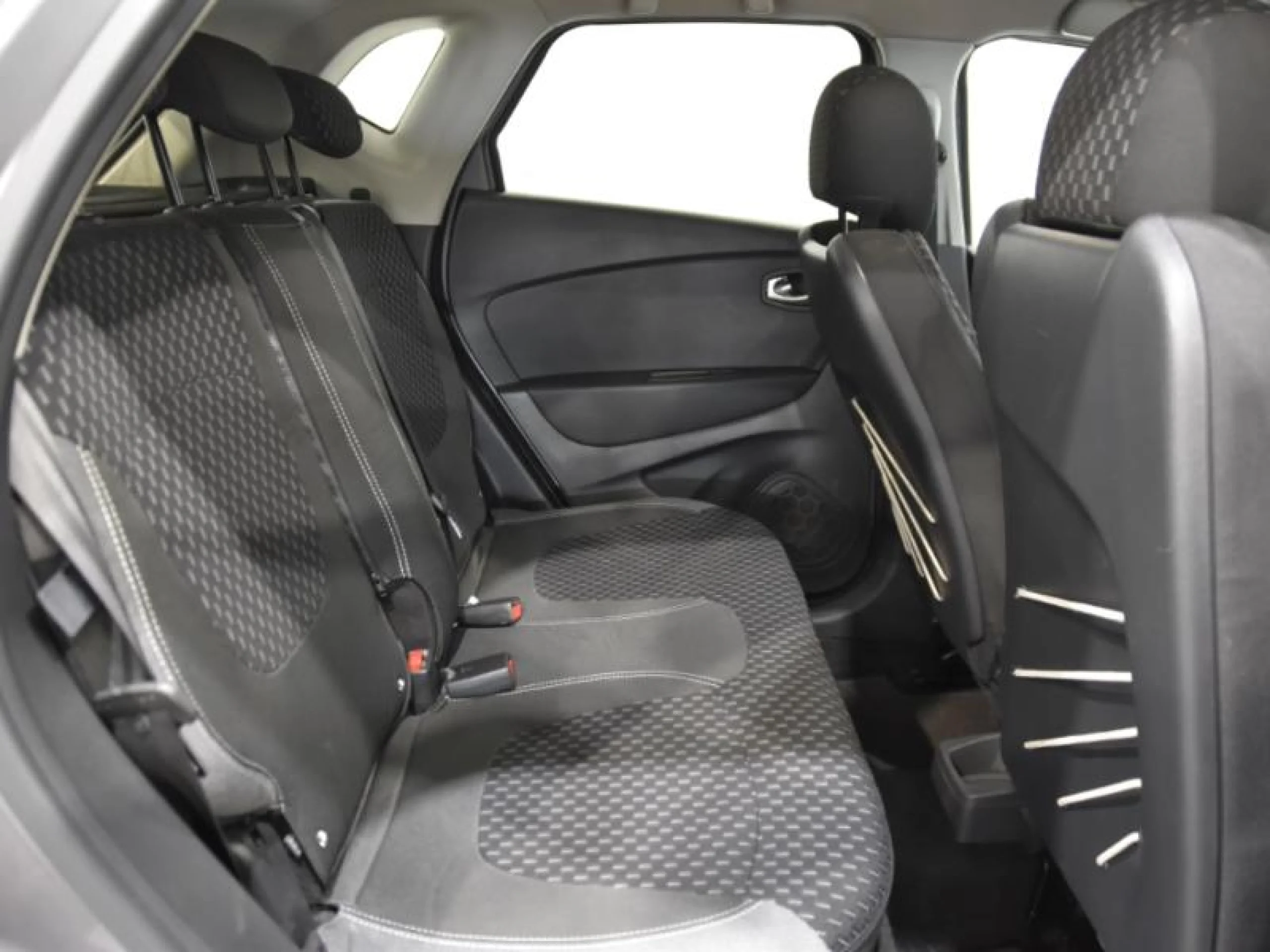 RENAULT CAPTUR LIMITED ENERGY TCE 66KW (90CV) - Foto 6