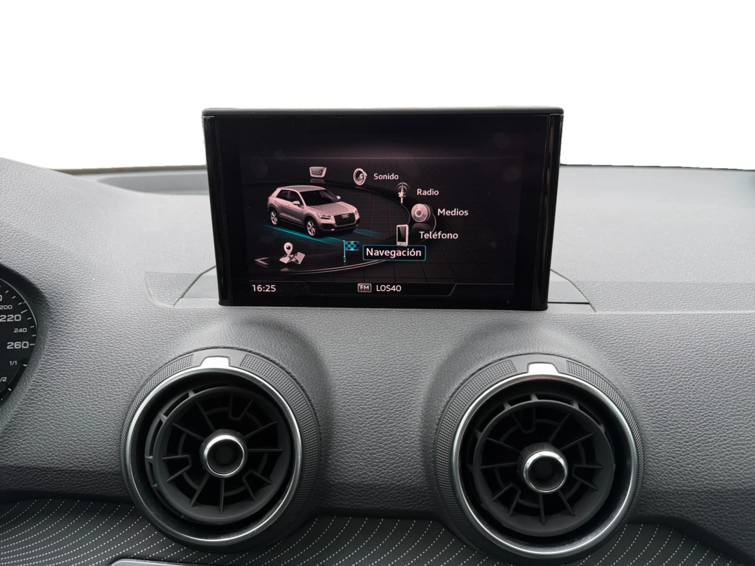 AUDI Q2 SPORT 35 TDI 110KW (150CV) S TRONIC - Foto 9