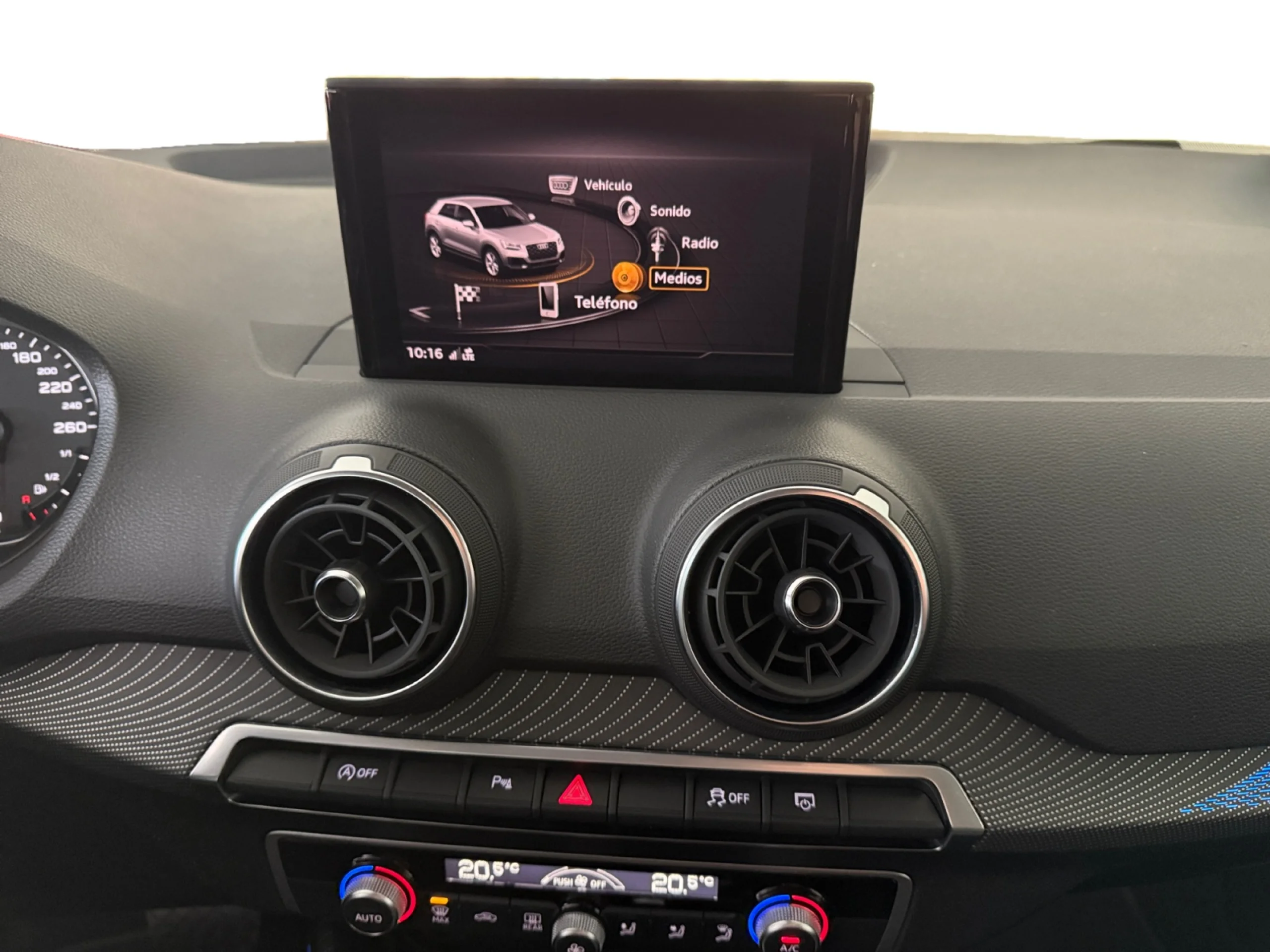 AUDI Q2 SPORT 35 TDI 110KW (150CV) S TRONIC - Foto 9