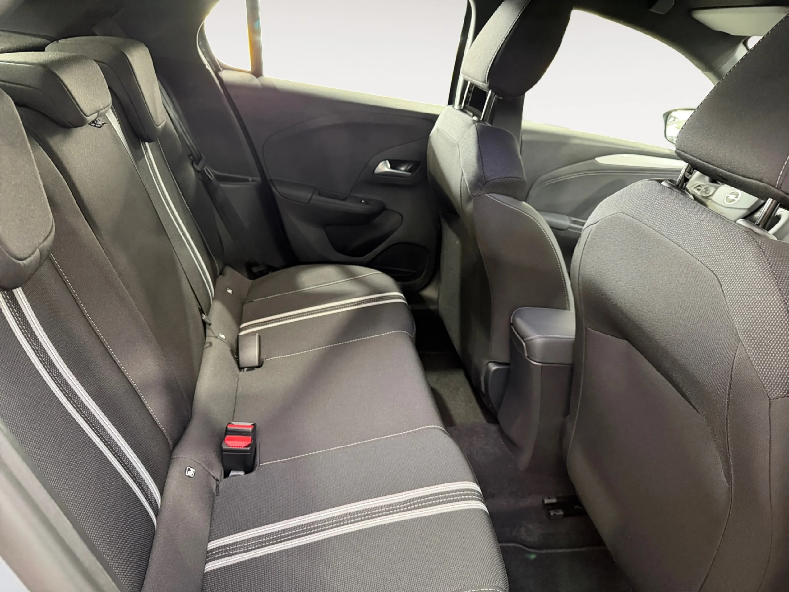 OPEL CORSA 1.2T XHL 74KW (100CV) GS - Foto 6