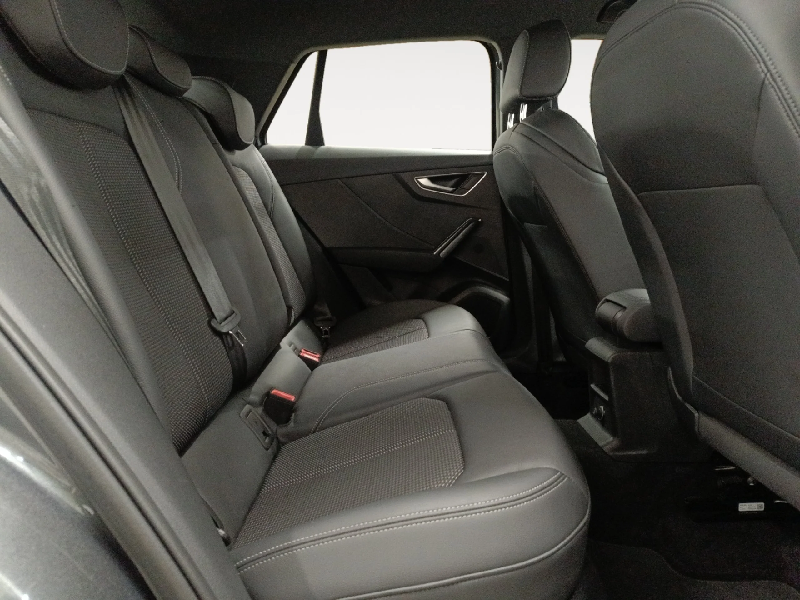 AUDI Q2 ADRENALIN EDITION 35 TDI 110KW S TRONIC - Foto 6