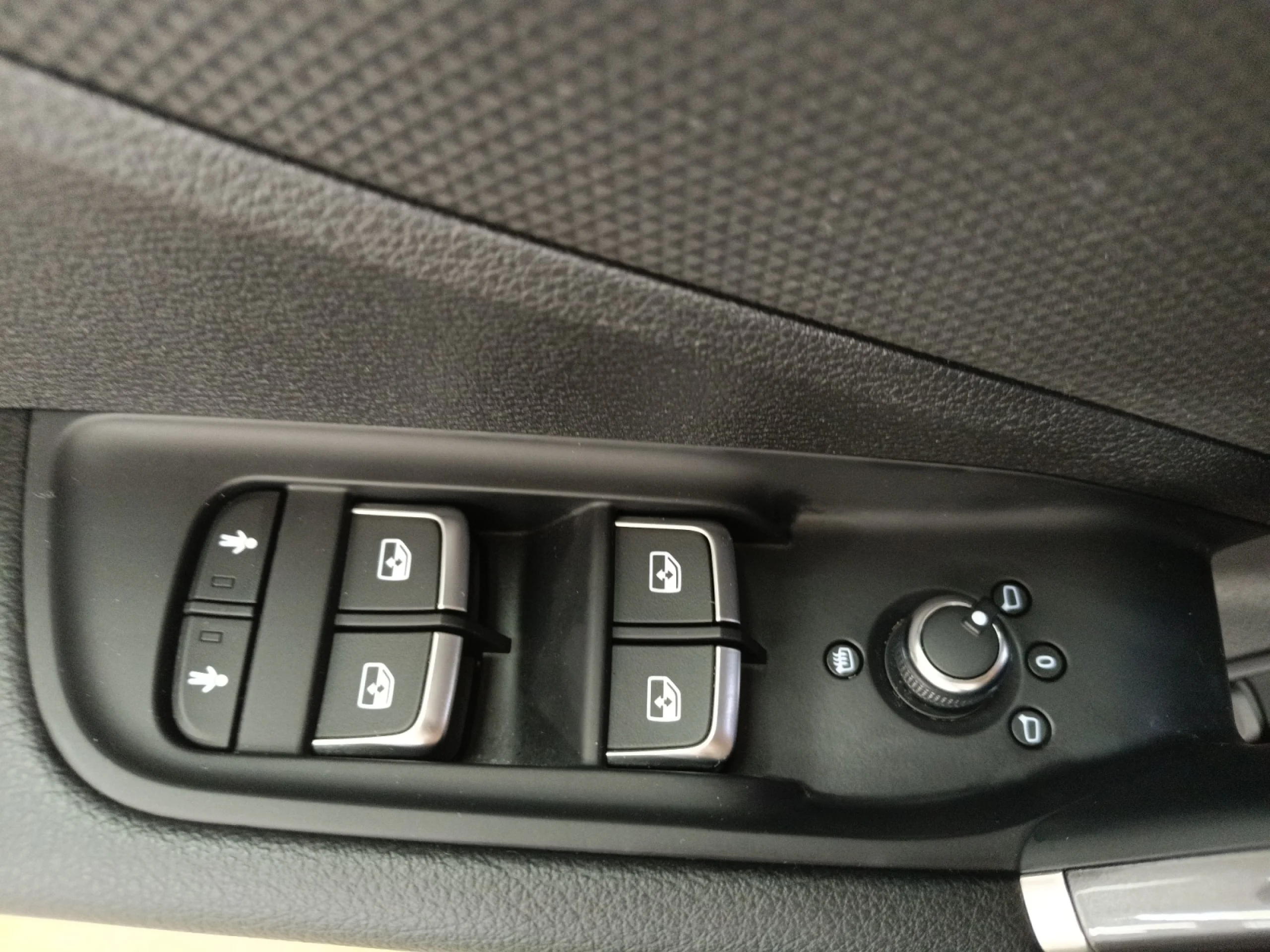 AUDI Q2 ADRENALIN EDITION 35 TDI 110KW S TRONIC - Foto 12