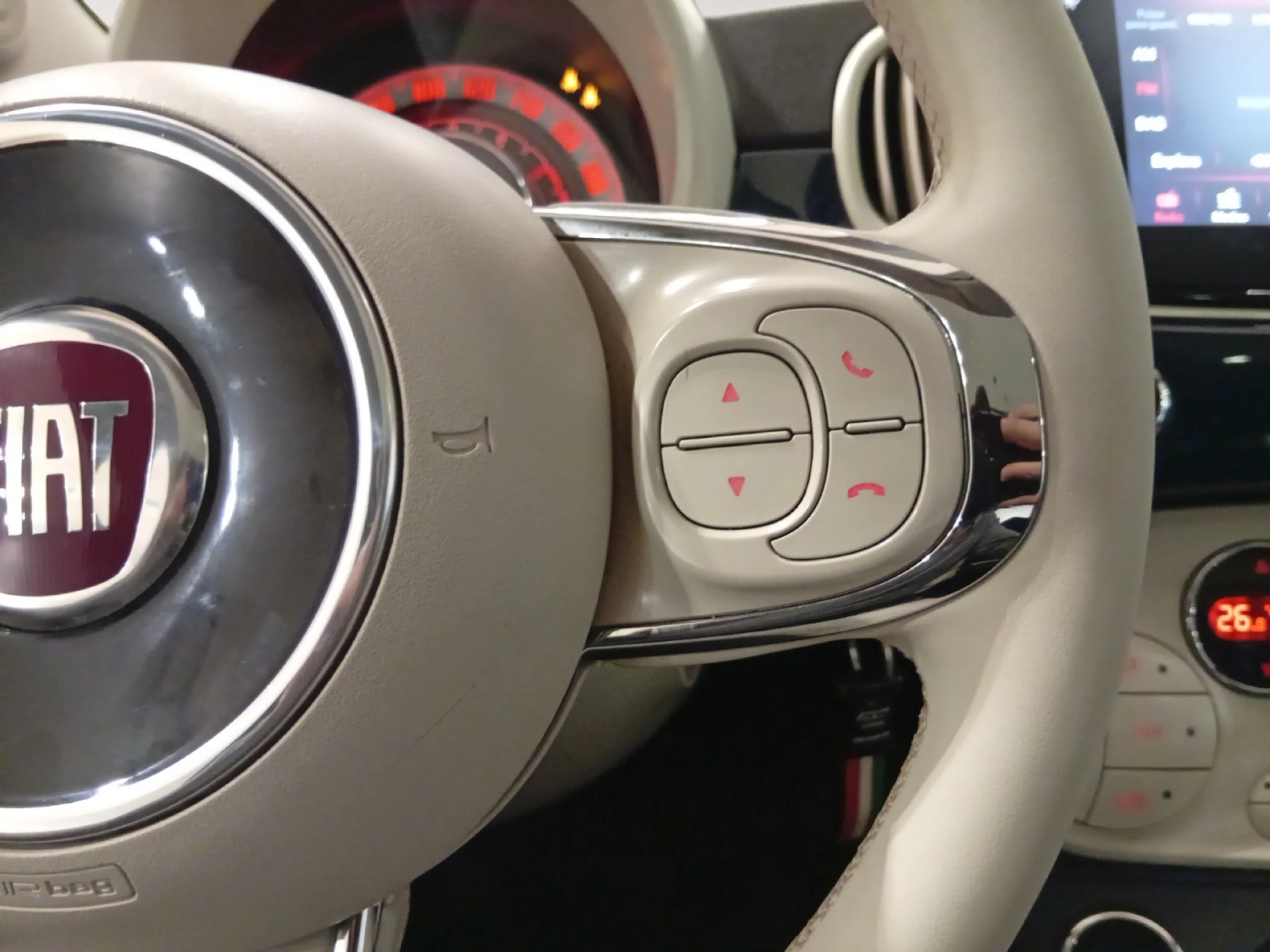 FIAT 500 DOLCEVITA 1.0 HYBRID 51KW (70 CV) - Foto 13