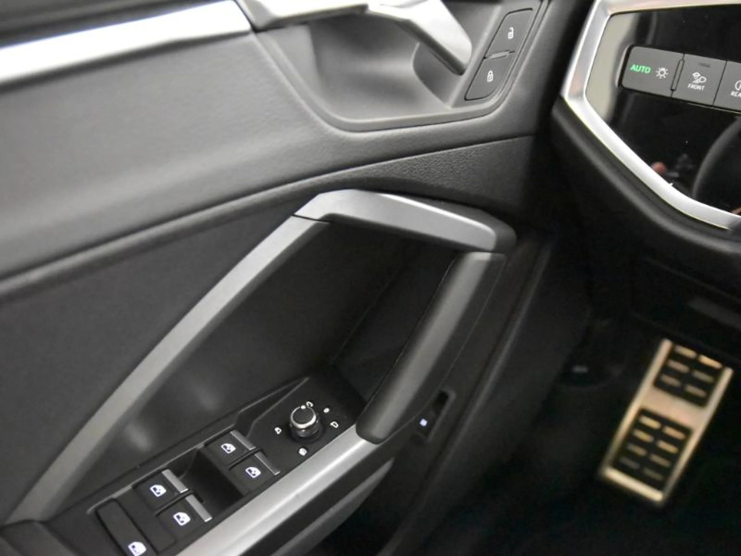 AUDI Q3 S LINE 35 TFSI 110KW (150CV) S TRONIC - Foto 19