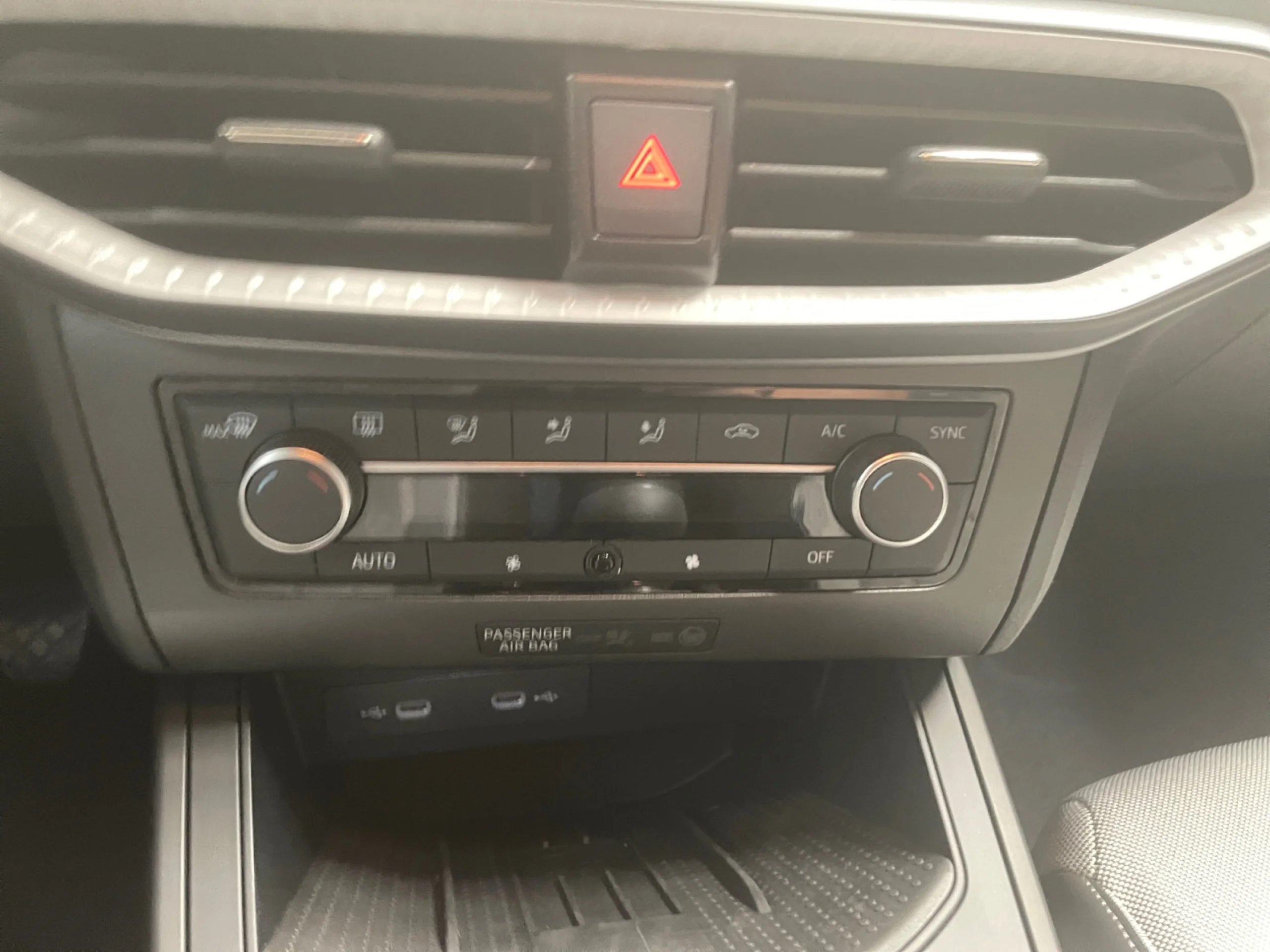 SEAT IBIZA 1.0 TSI 85KW (115CV) START&STOP FR+ - Foto 13