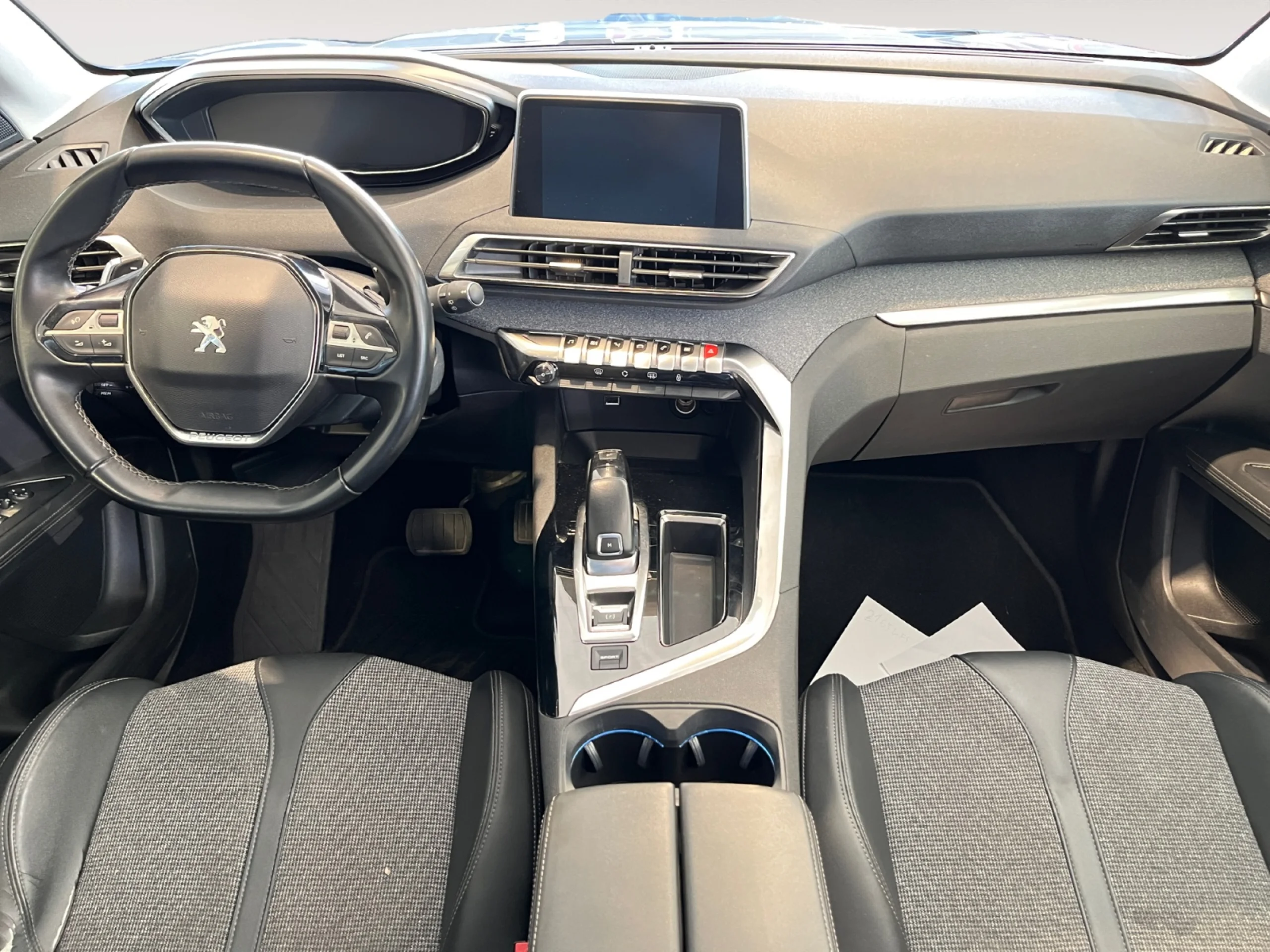PEUGEOT 3008 1.5 BLUEHDI 96KW (130CV) S&S ALLURE - Foto 4