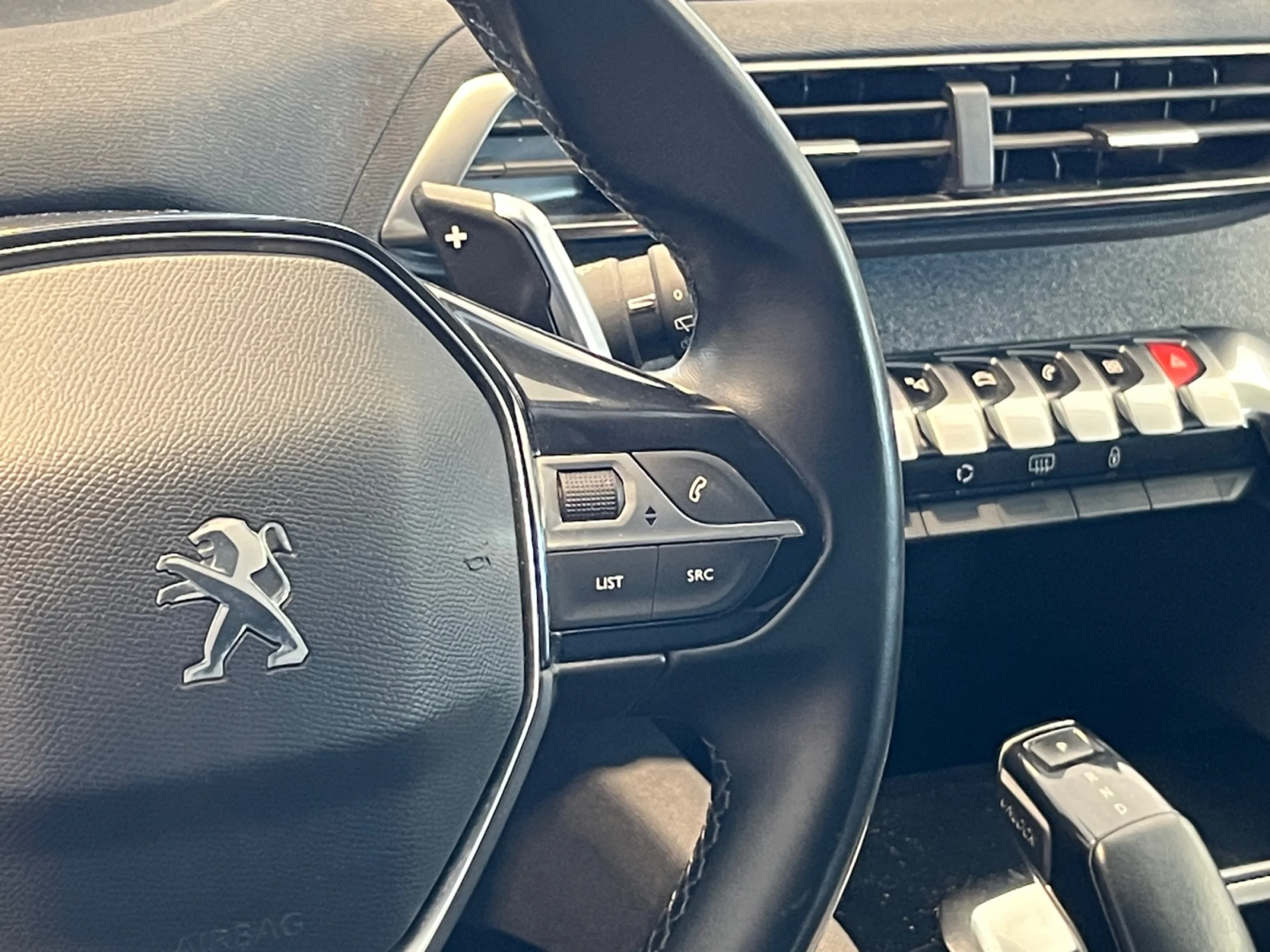 PEUGEOT 3008 1.5 BLUEHDI 96KW (130CV) S&S ALLURE - Foto 10