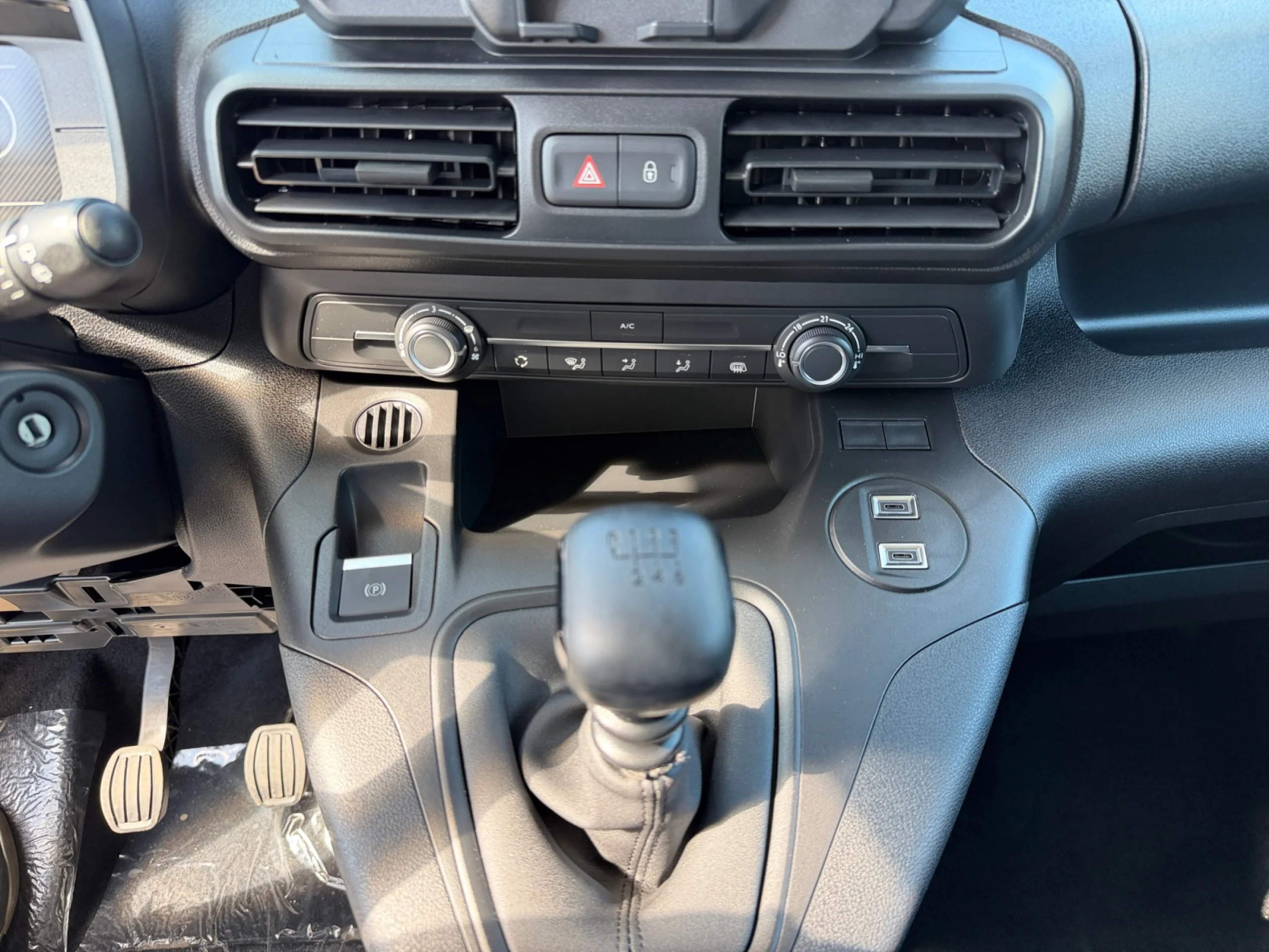 CITROEN BERLINGO TALLA XL BLUEHDI 100 - Foto 20
