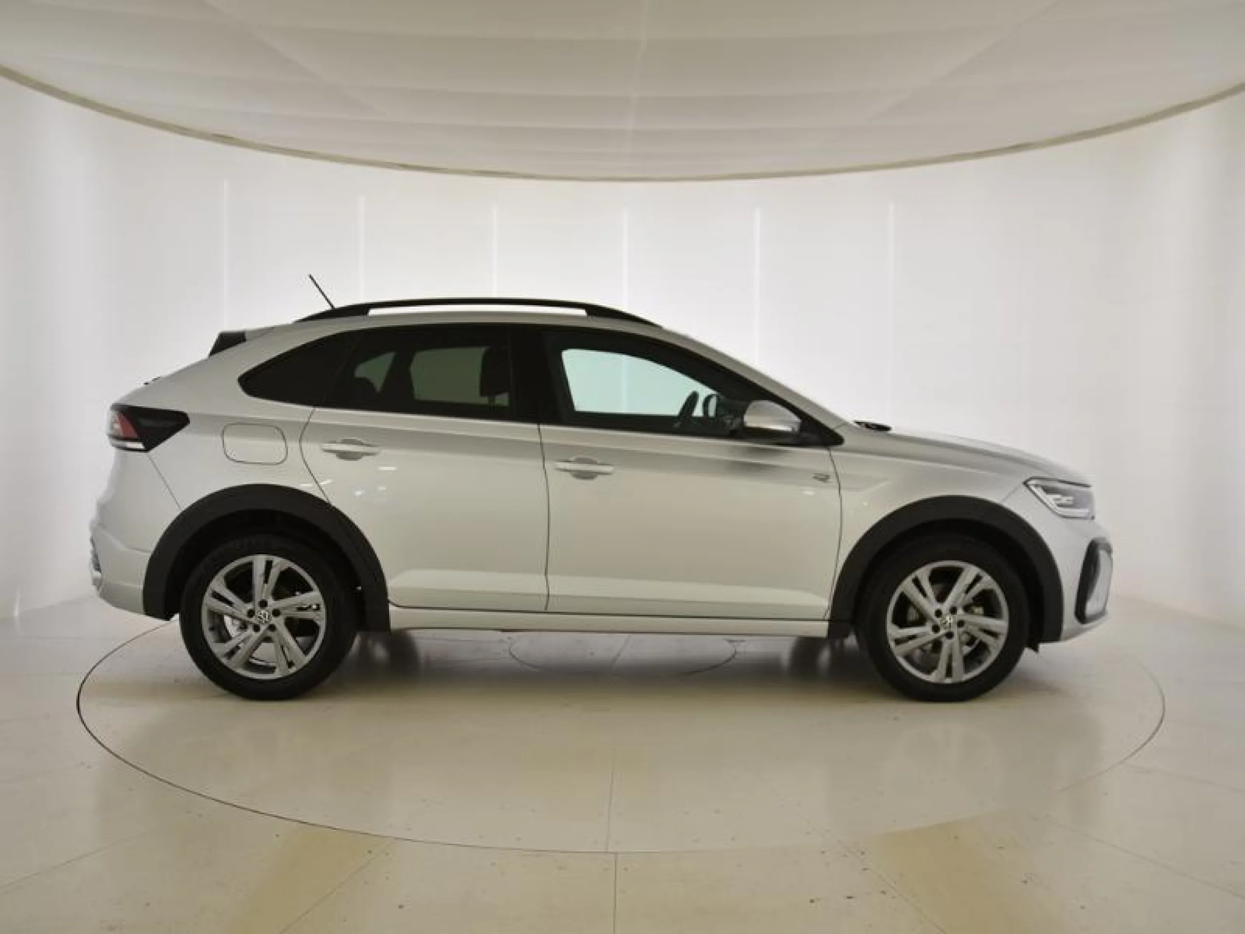 VOLKSWAGEN TAIGO R LINE 1.0 TSI 85KW (115CV) DSG - Foto 3