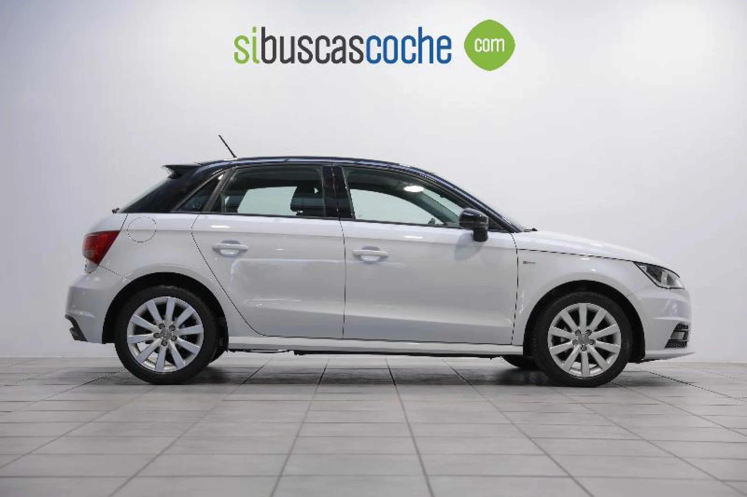 AUDI A1 ADRENALIN 1.0 TFSI 70KW (95CV) SPORTBACK - Foto 3
