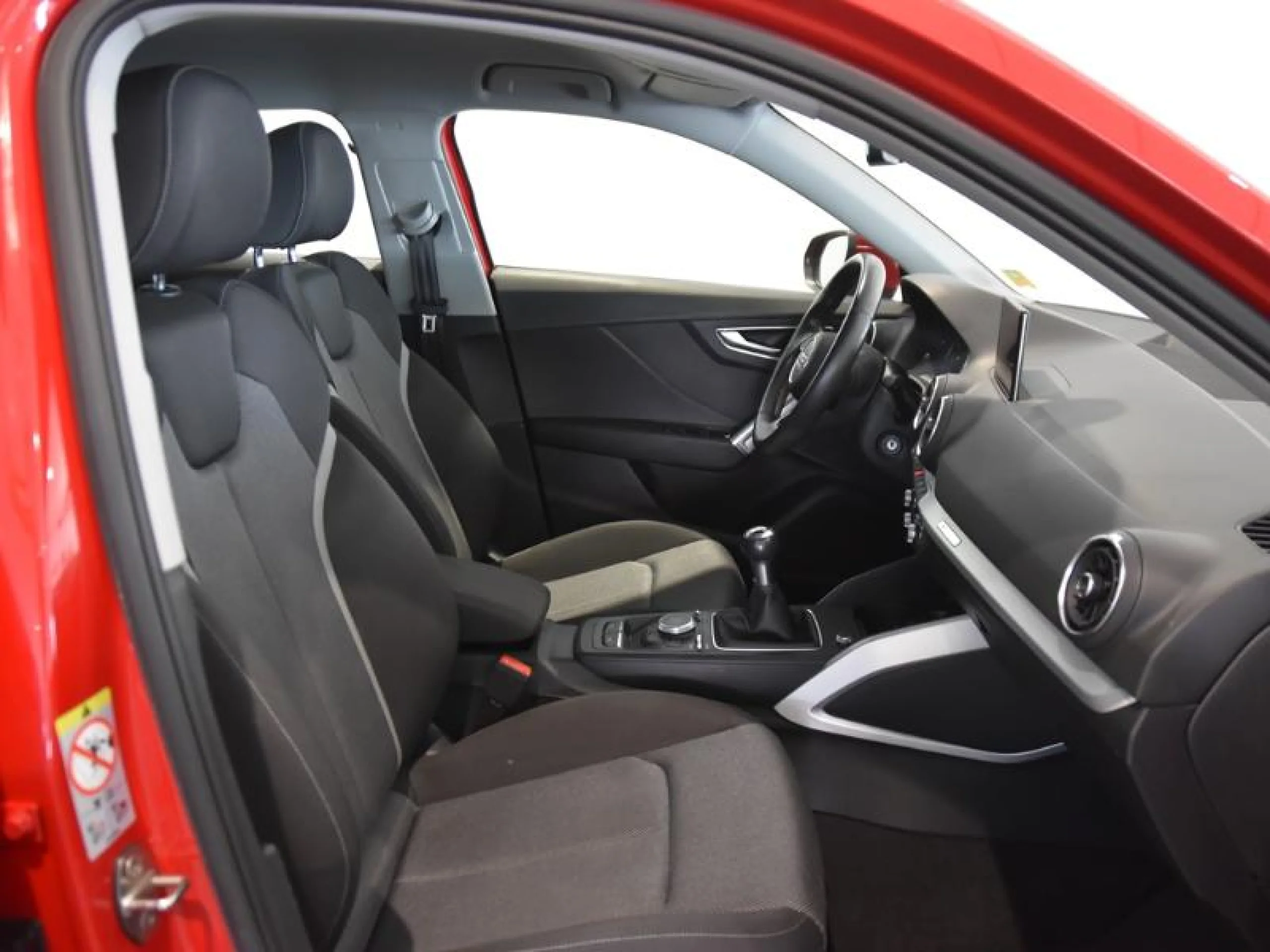 AUDI Q2 SPORT ED 1.4 TFSI 110KW COD S TRONIC - Foto 5