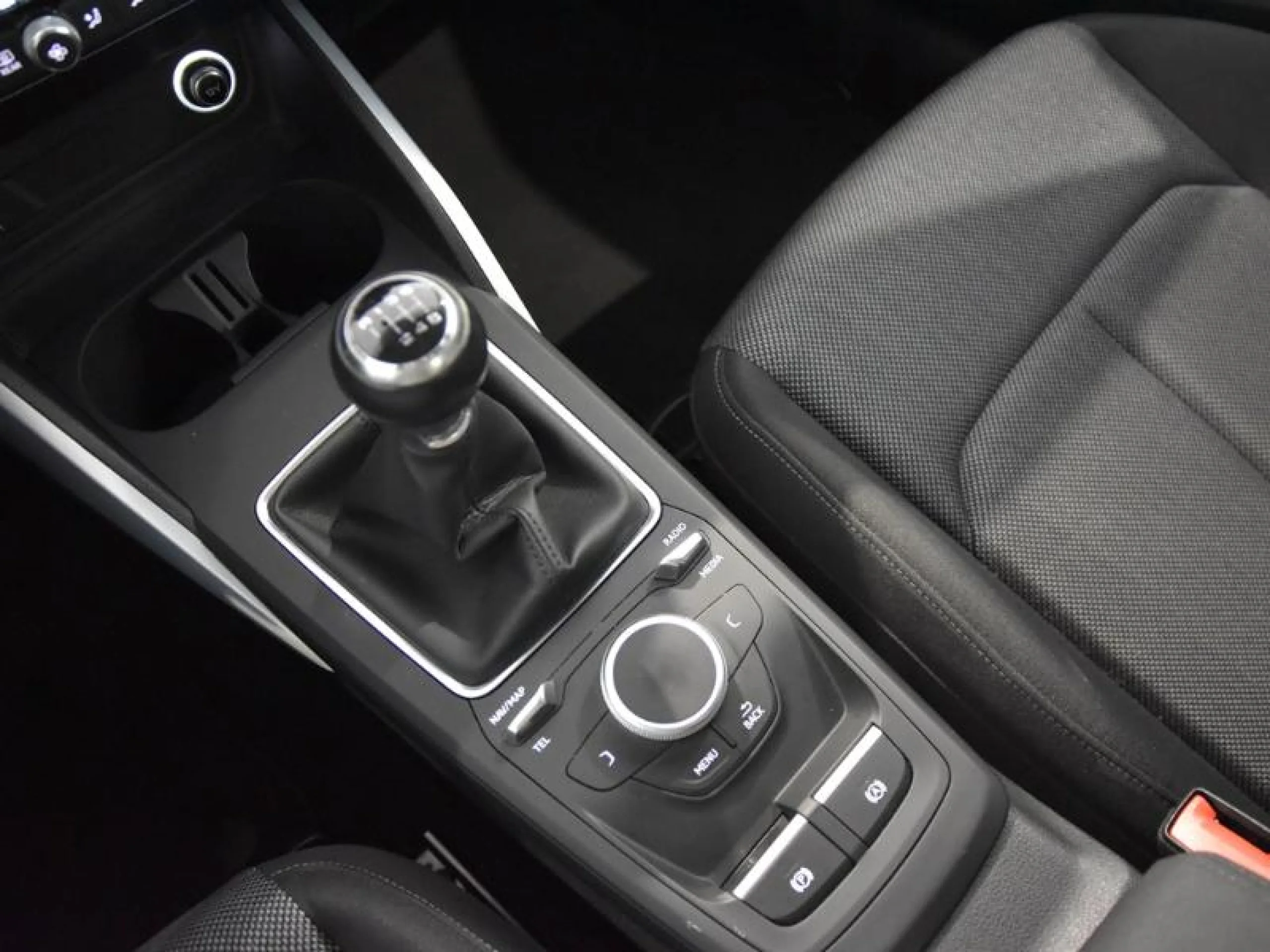 AUDI Q2 SPORT ED 1.4 TFSI 110KW COD S TRONIC - Foto 10