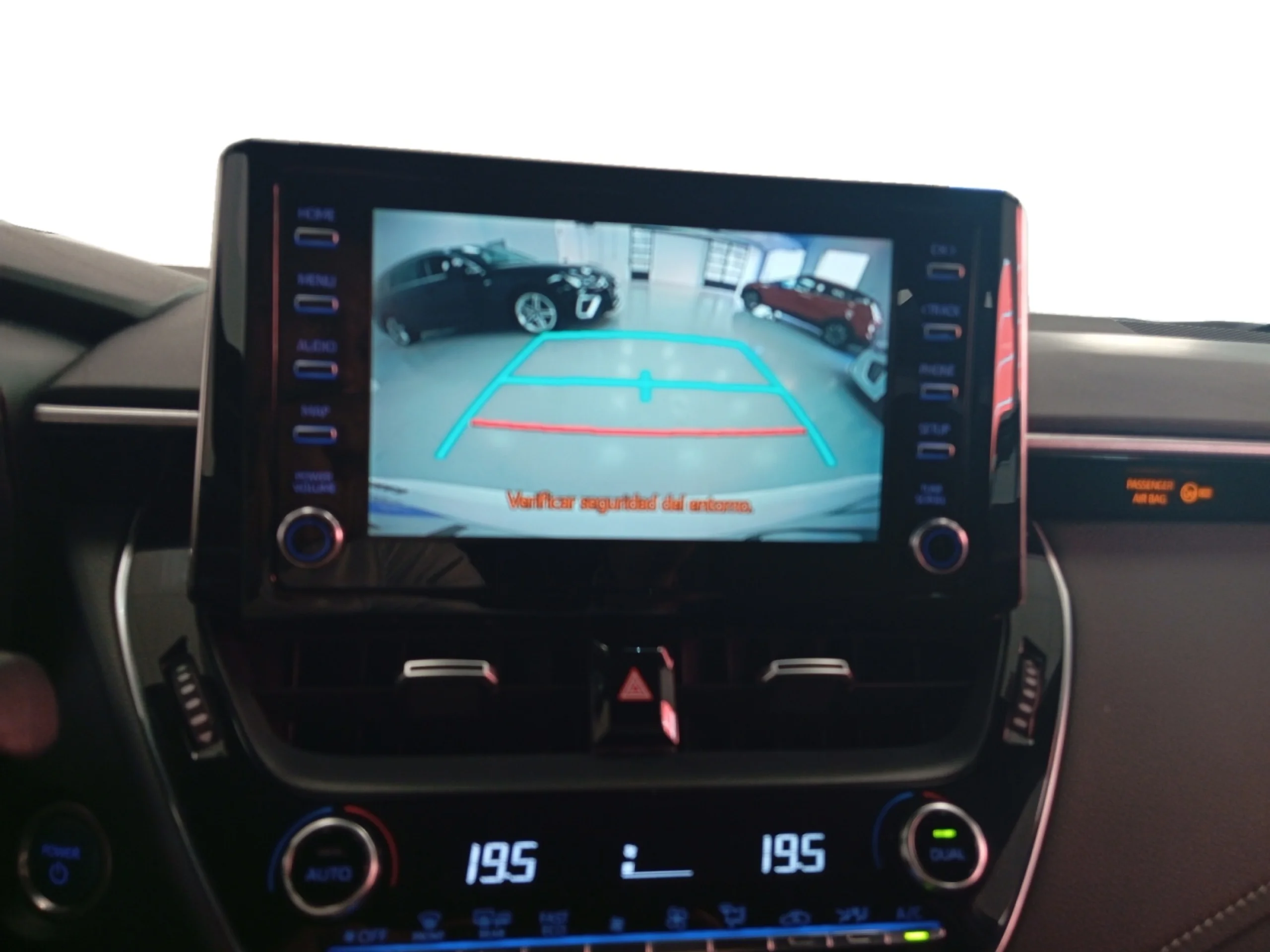 TOYOTA COROLLA 1.8 125H STYLE E CVT TOURING SPORT - Foto 9