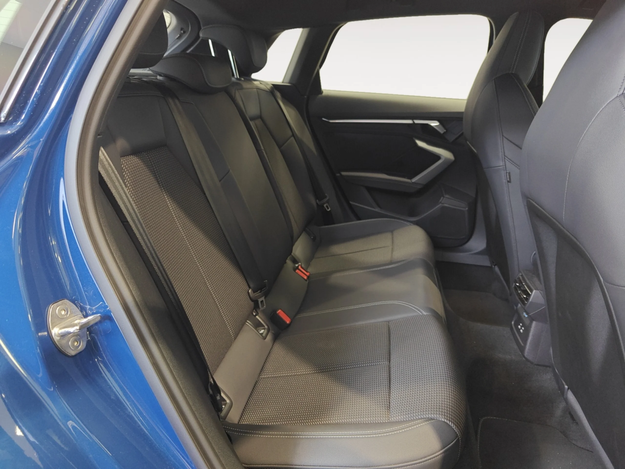 AUDI A3 SPORTBACK GENUINE 35 TDI 110KW S TRONIC - Foto 6