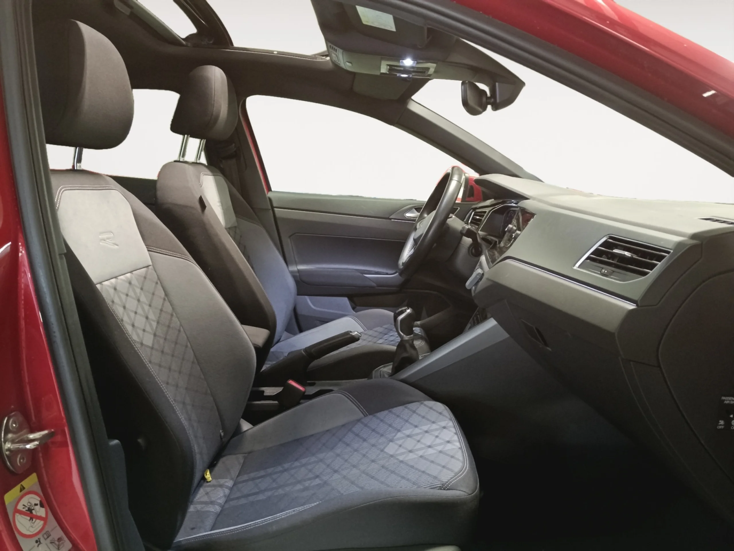 VOLKSWAGEN TAIGO R LINE 1.0 TSI 81KW (110CV) - Foto 5