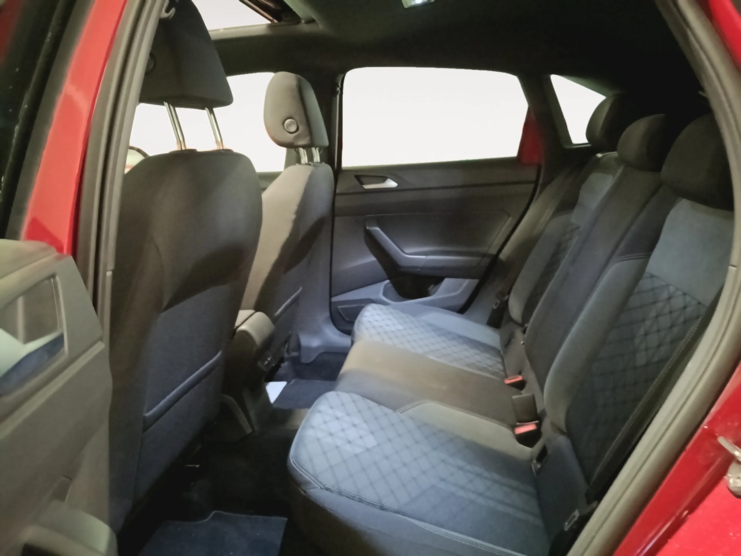 VOLKSWAGEN TAIGO R LINE 1.0 TSI 81KW (110CV) - Foto 6