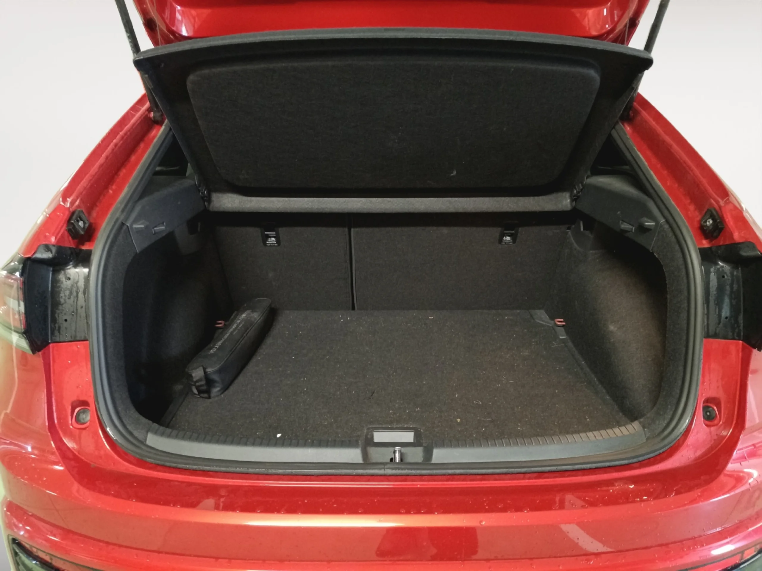 VOLKSWAGEN TAIGO R LINE 1.0 TSI 81KW (110CV) - Foto 7