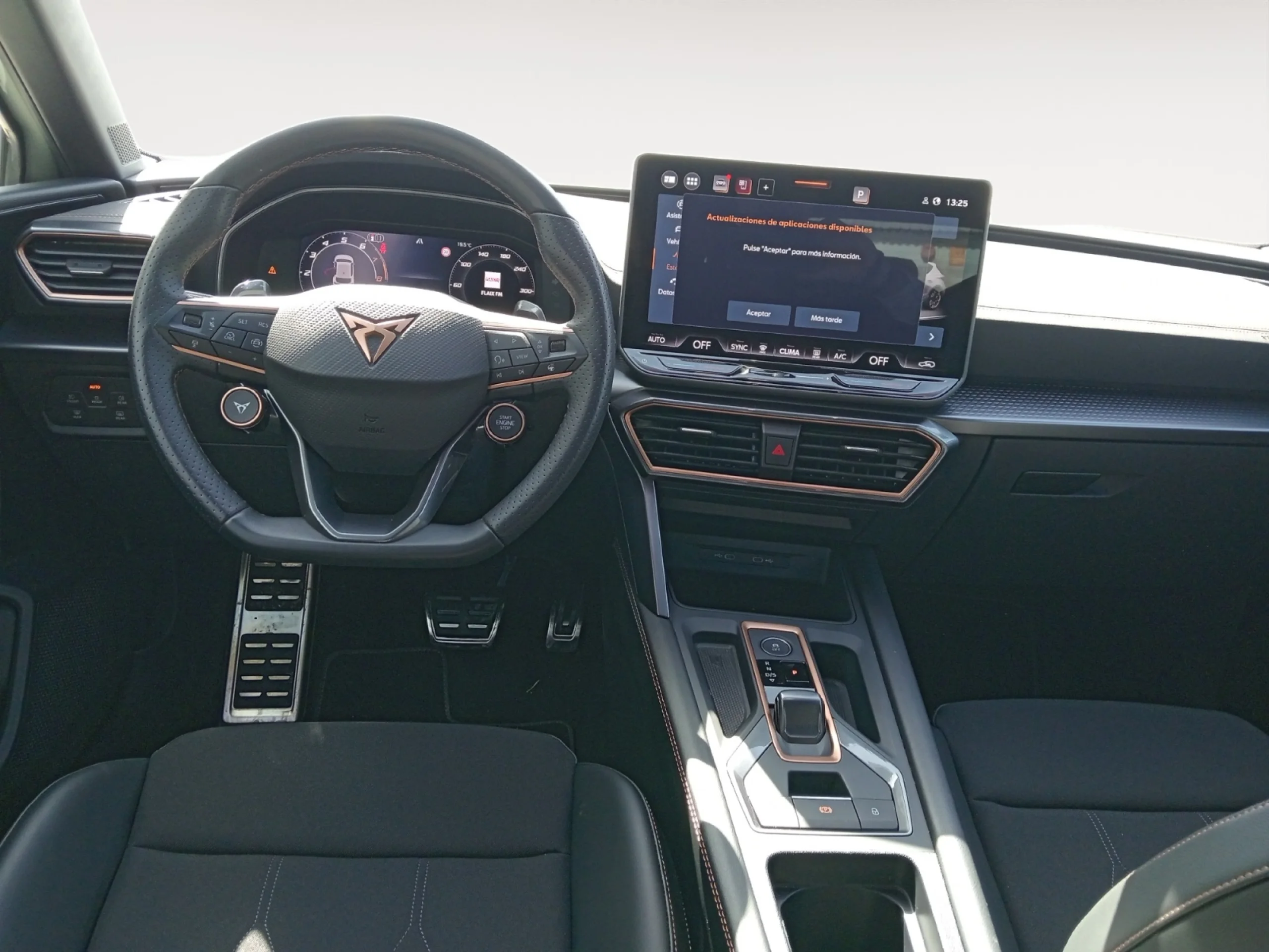 CUPRA LEON 1.5 ETSI 110KW (150CV) DSG - Foto 4