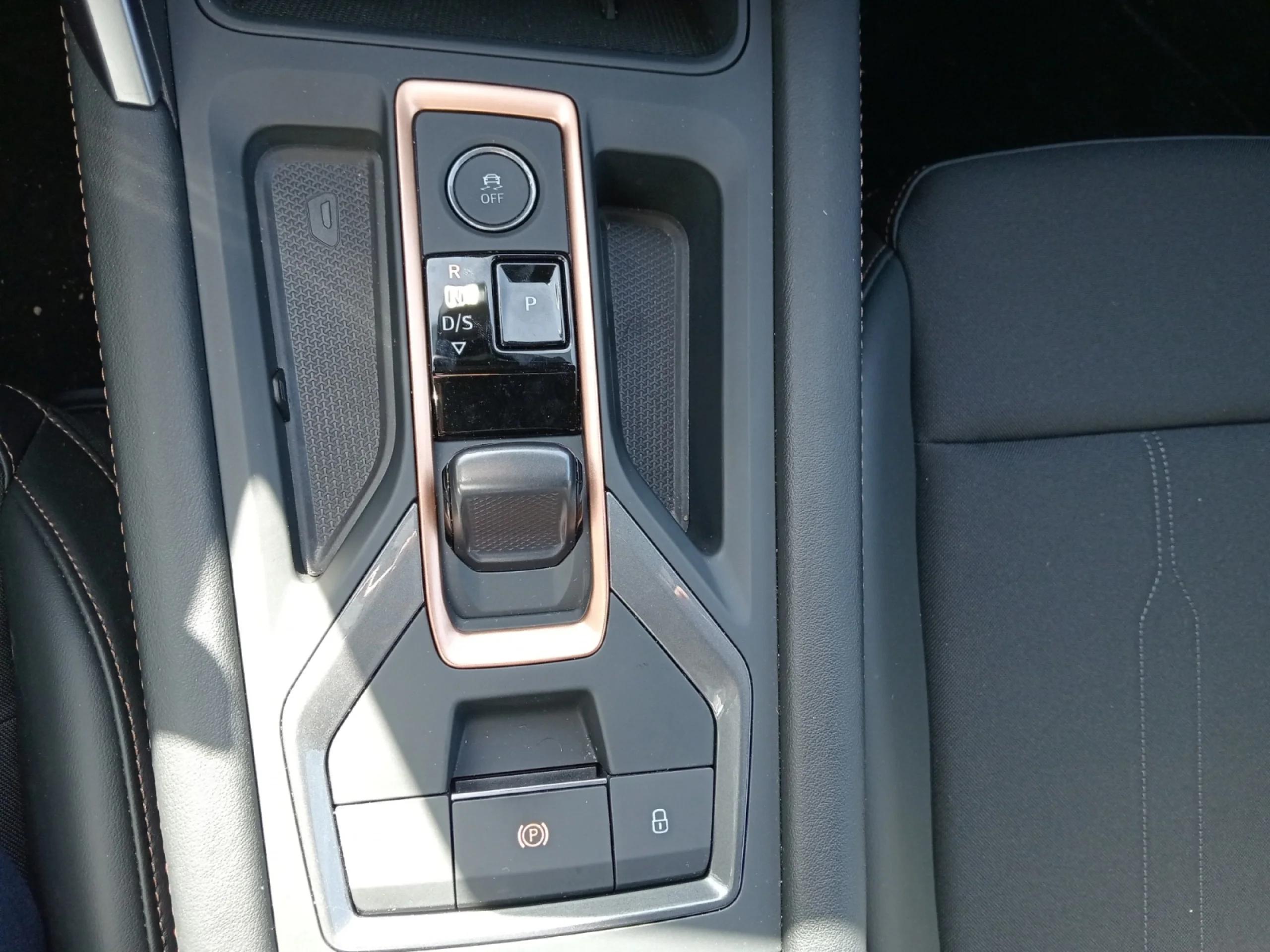 CUPRA LEON 1.5 ETSI 110KW (150CV) DSG - Foto 15